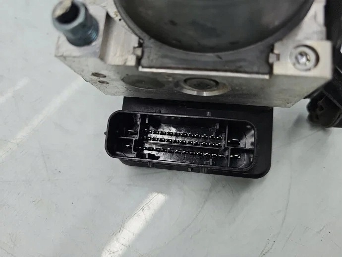 ABS-hydrauliyksikkö/pumppu BMW 1 (F20, F21) 2011-2019 image 4