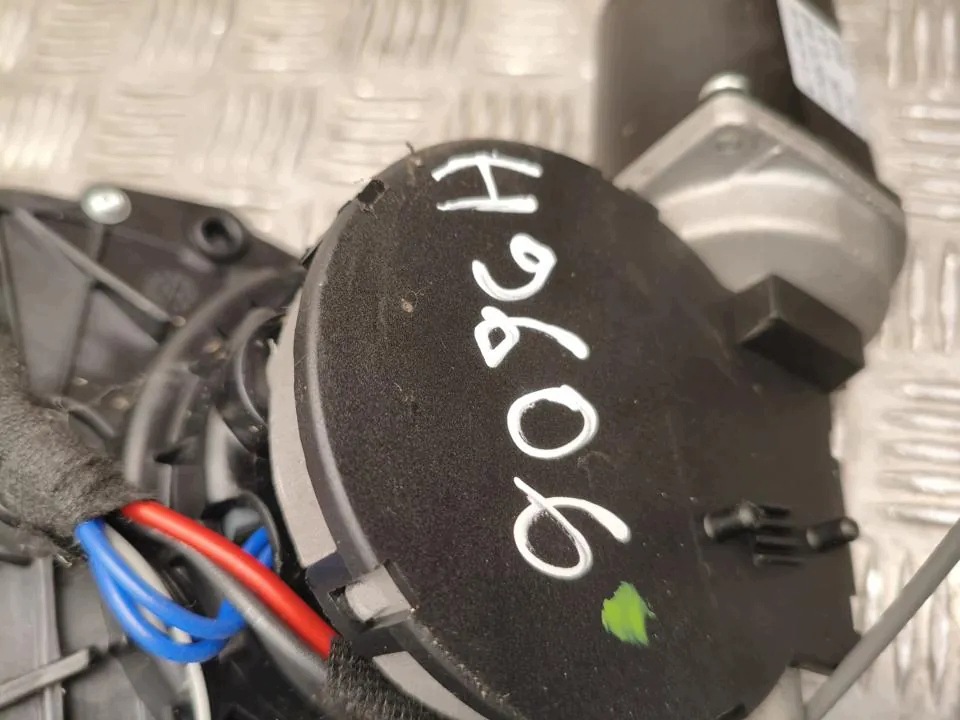 Dörrstängare bak höger Mercedes VITO W447 image 5