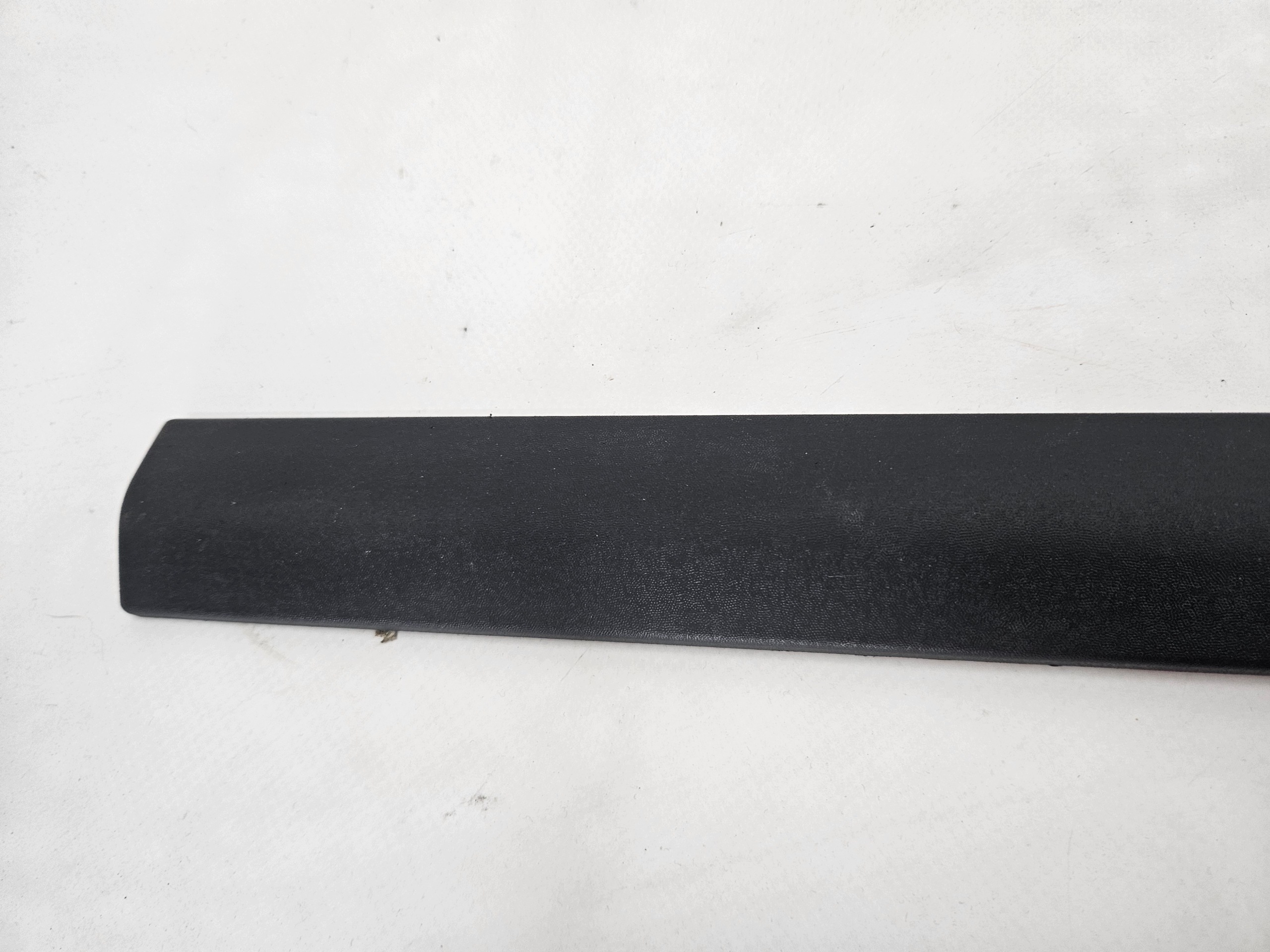 Toyota Corolla Verso ovenlista eteen oikea image 5
