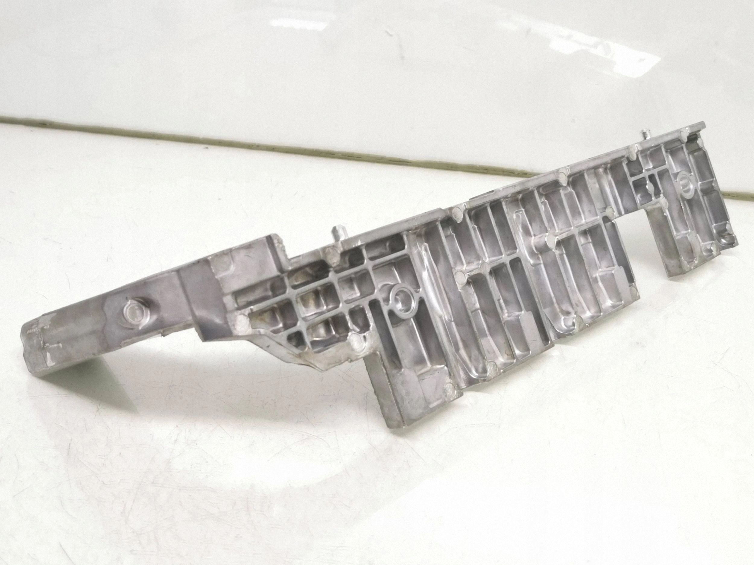 Support batterie traction Mercedes EQC A7893431914 image 3