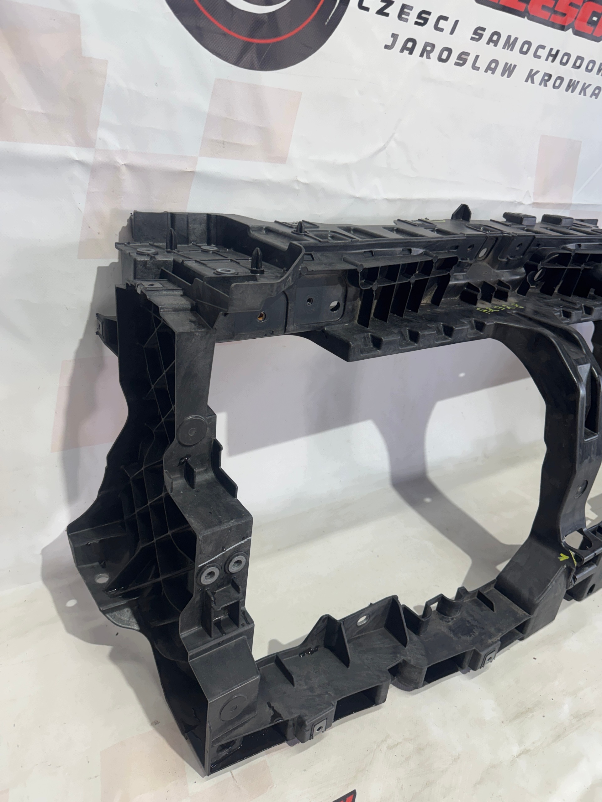 Renault Trafic Front Reinforcement Bar image 4