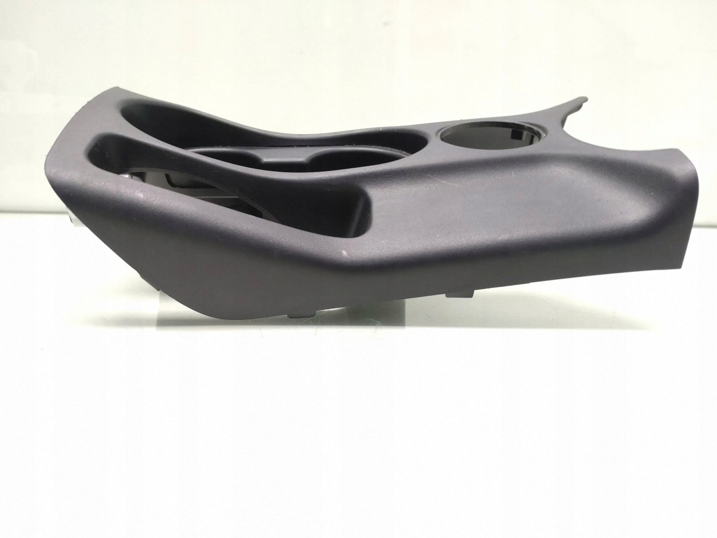 Mitsubishi Outlander 2011 bekerhouder middenconsole 8011a078 image 3