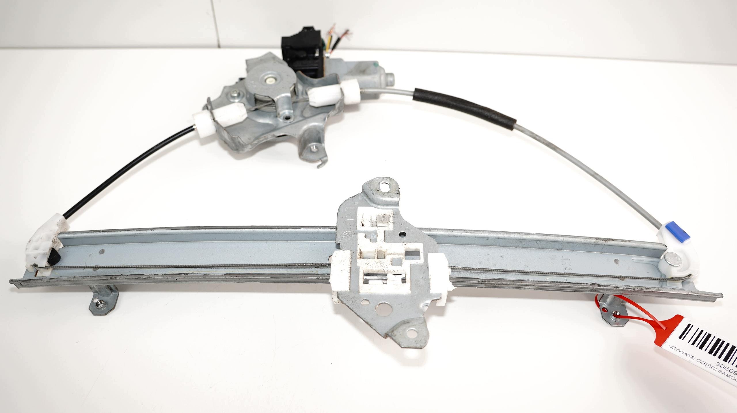 Fensterheber links vorne Nissan Juke F15 11-14 image 3