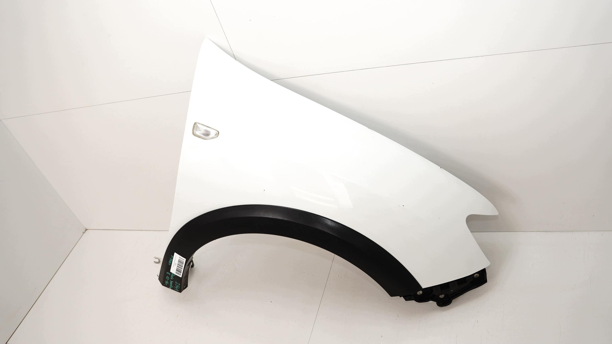 Kotflügel vorne rechts Dacia Sandero II 12-16 OEM 15353082026