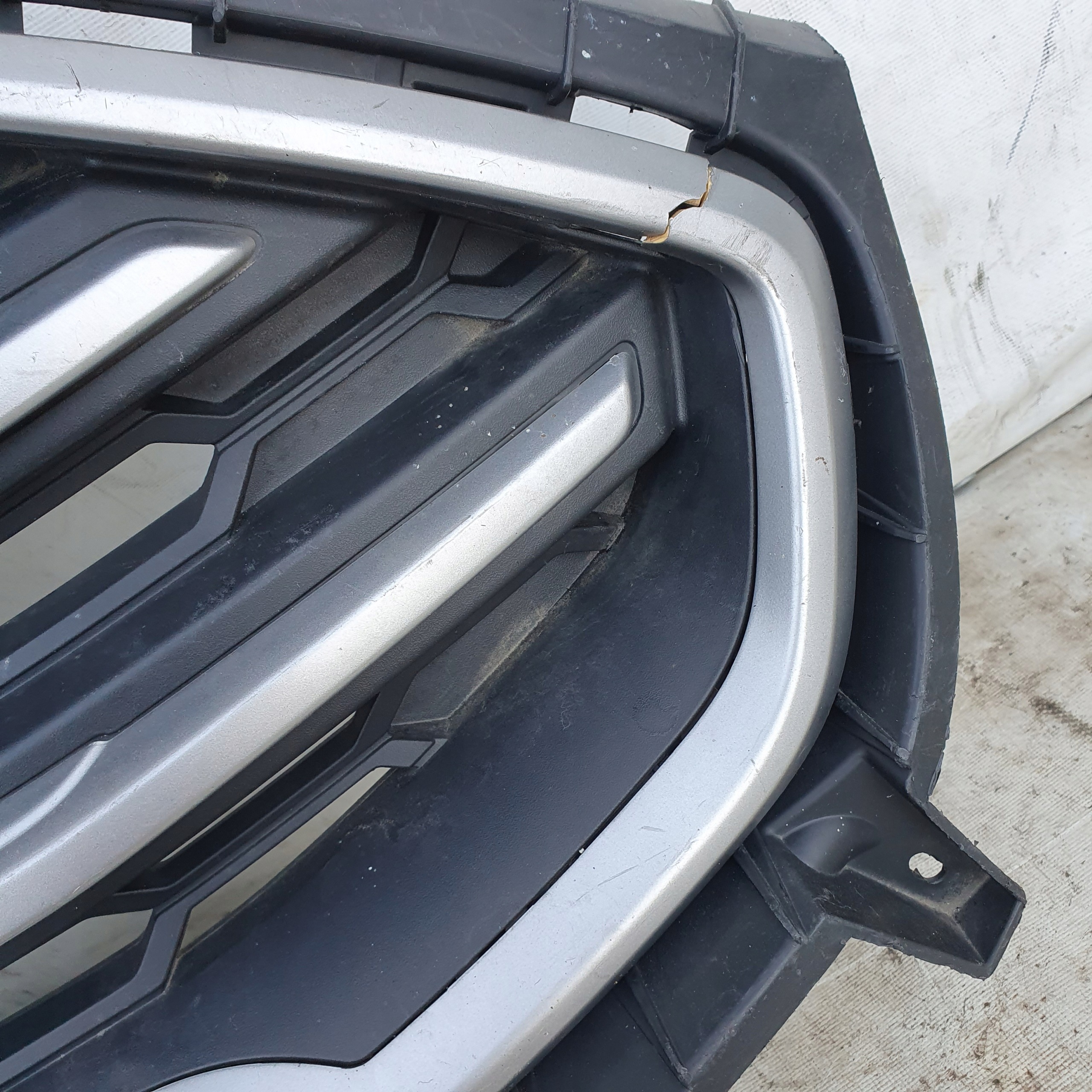Grade Dianteira Ford EcoSport GN1517B968 Usada image 6