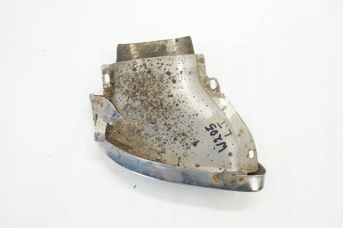 Endrohr Links Hinten Mercedes C W205 2.0 CGI image 3