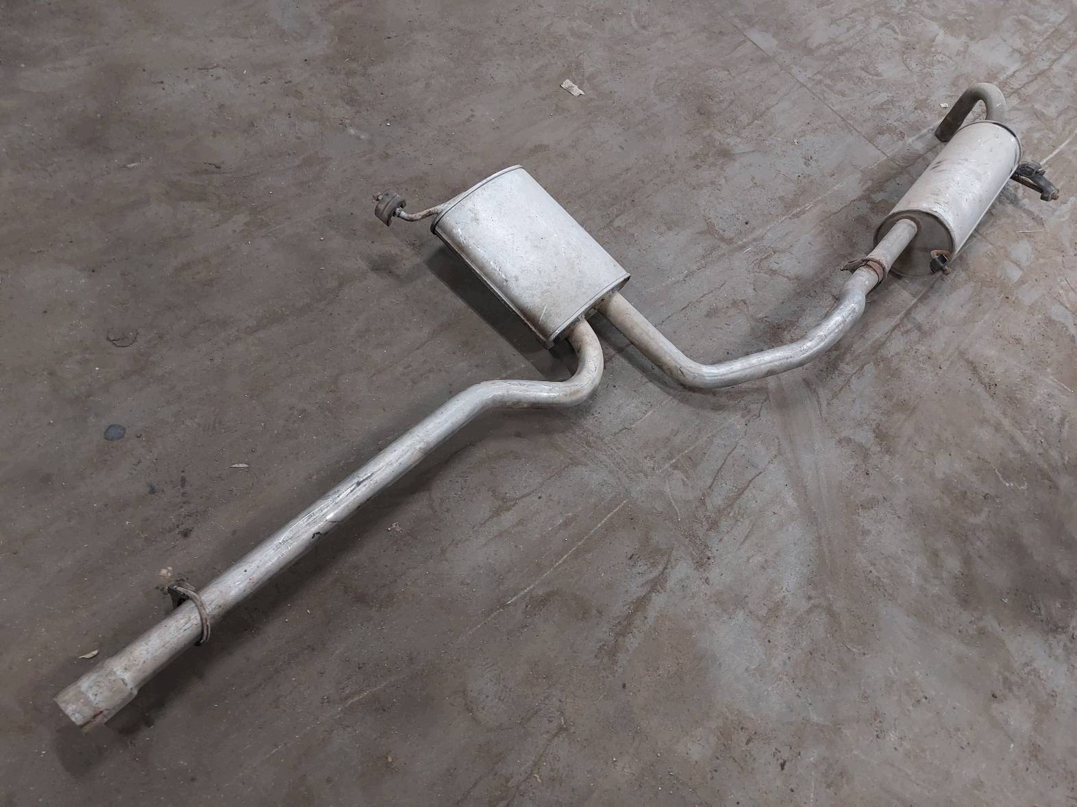 Avgassystem Mitt + Slutrör VW Passat B5 image 2