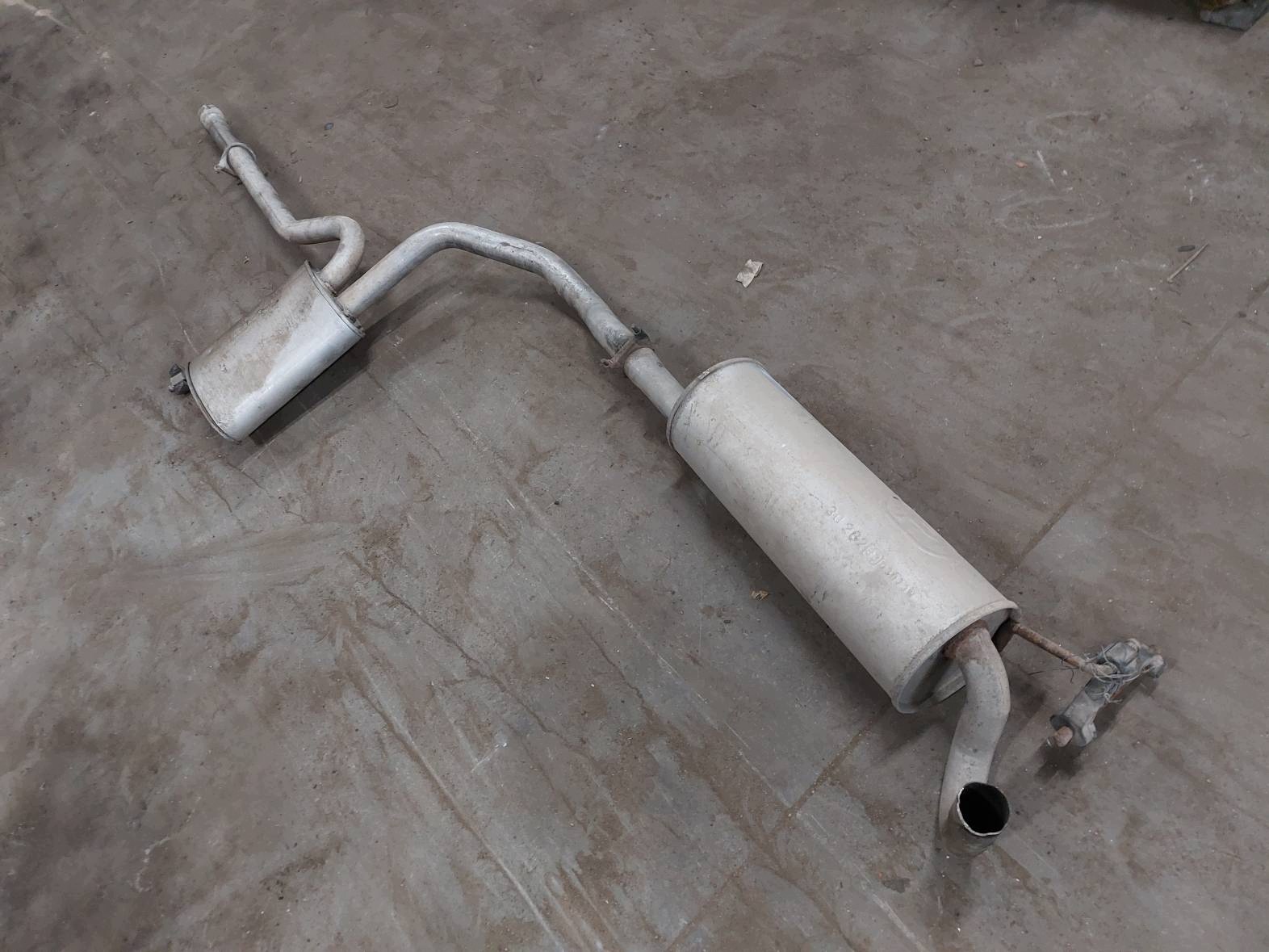 Avgassystem Mitt + Slutrör VW Passat B5 image 3
