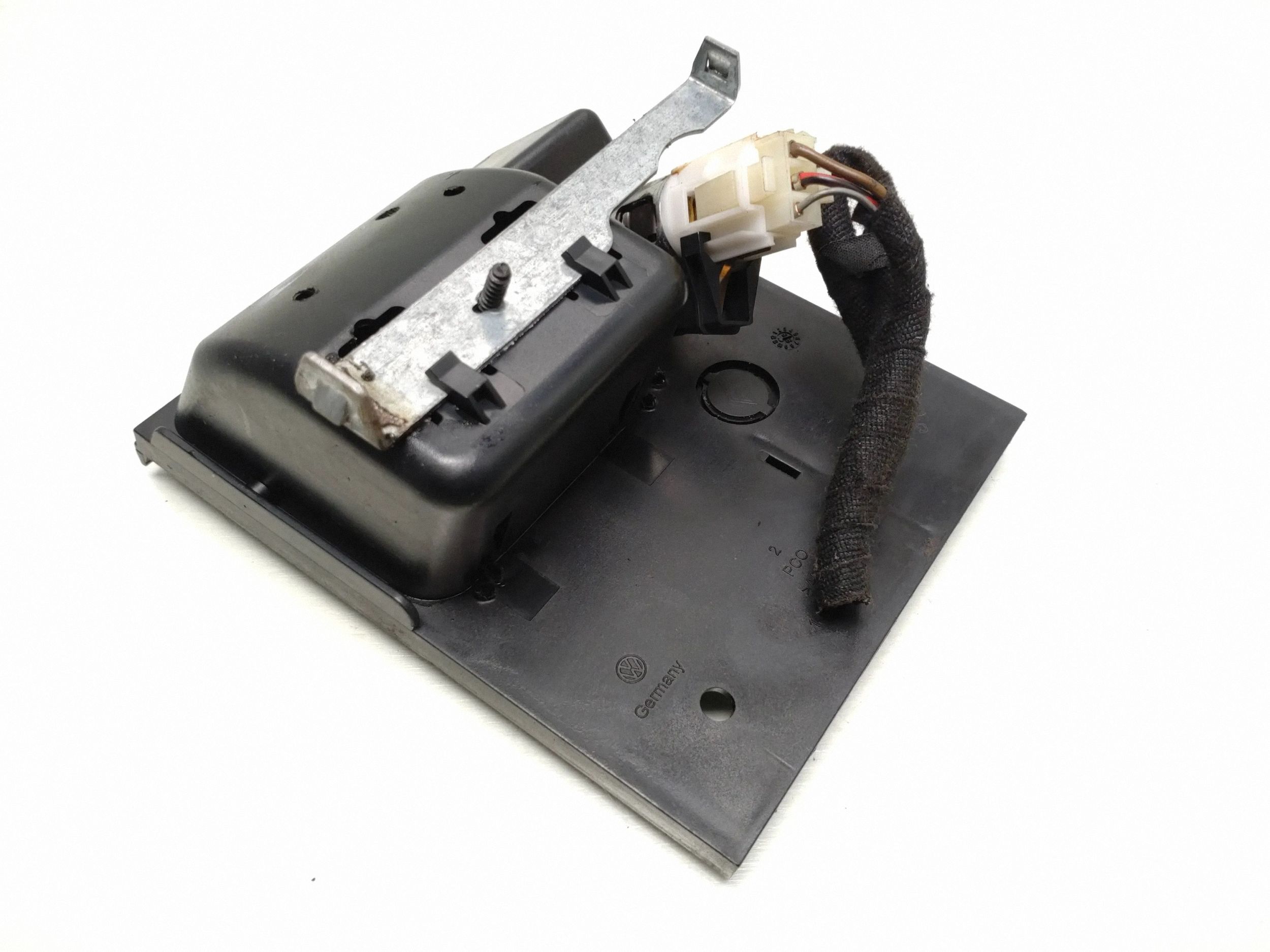 Cendrier VW Golf IV 1J0857961C image 3