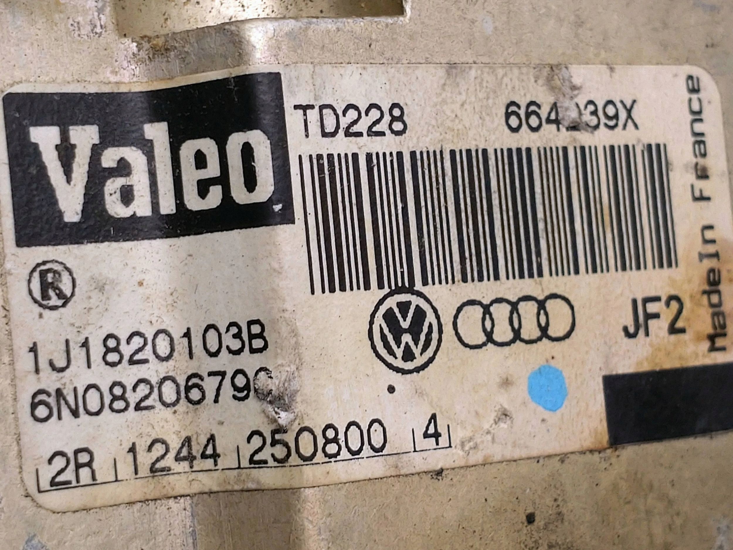 A/C Condensor Klep VW Golf IV 1J1820103B image 6