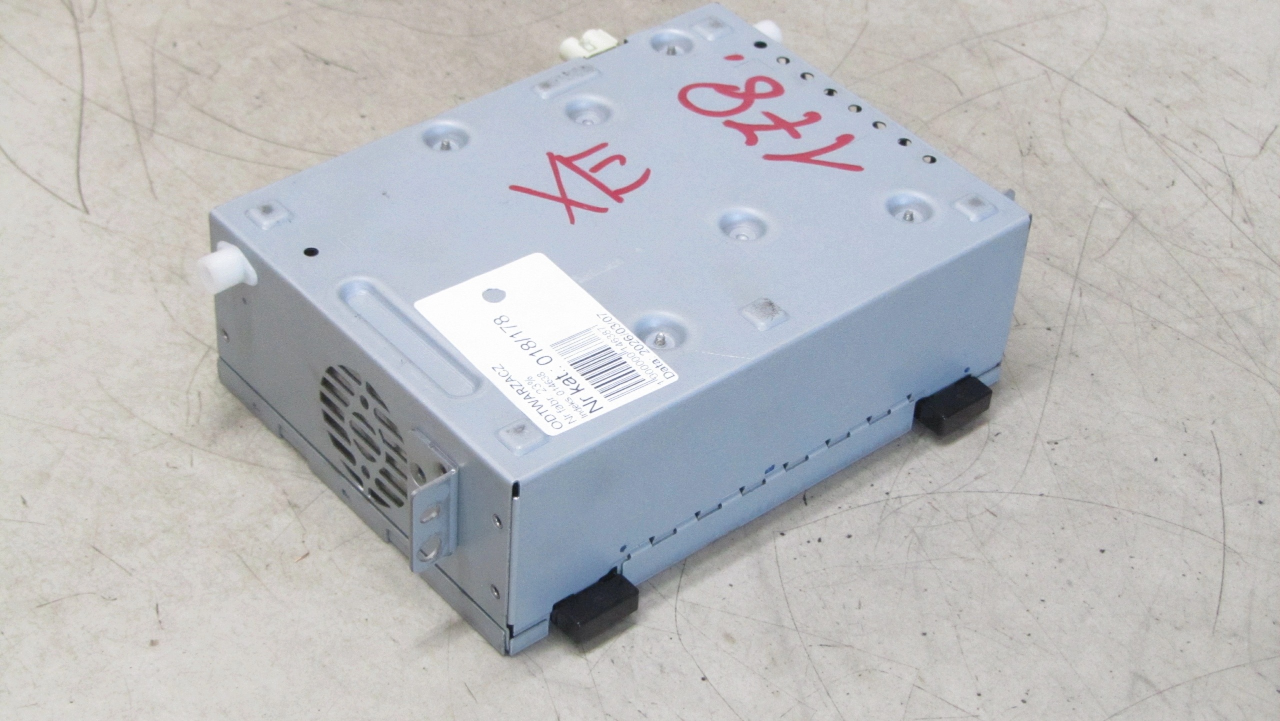 Radio Navigation Jaguar XE (X760) HX63-18K812-BB image 2