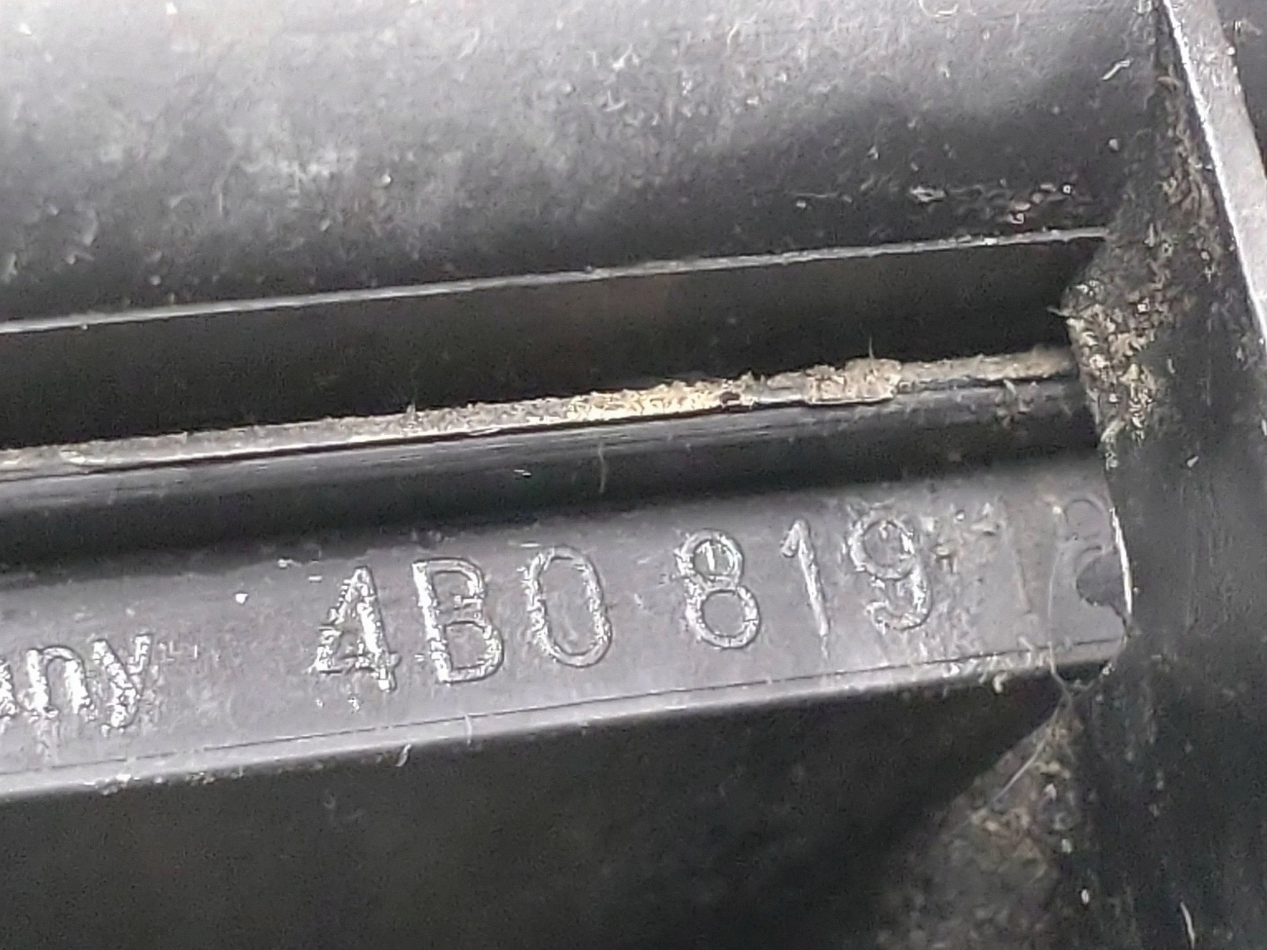 Audi A6 S6 C5 4B Ventilationsgaller 8b0819181b image 4