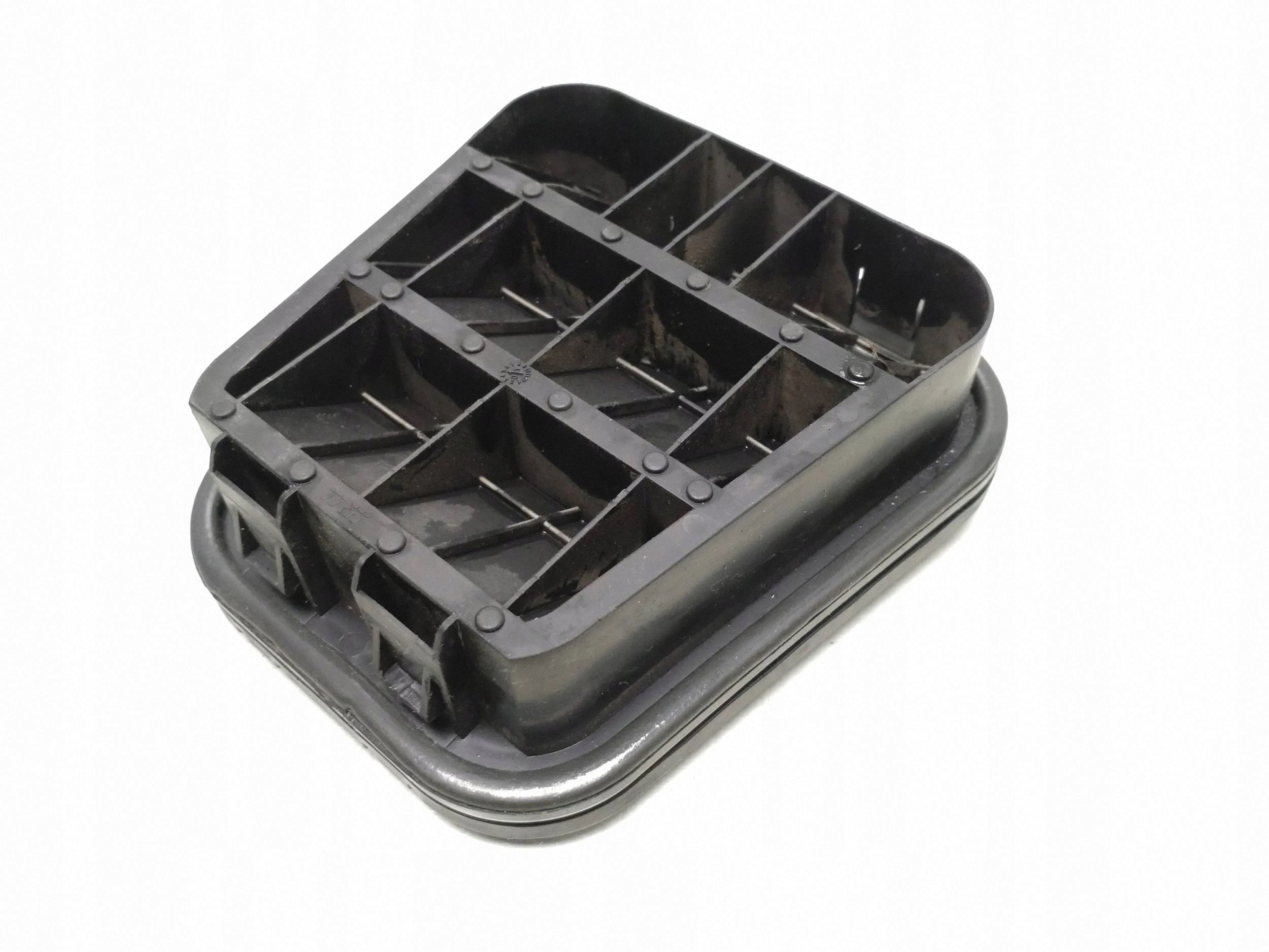 Grille de ventilation Audi A6 S6 C5 4B 4B0819181B image 3