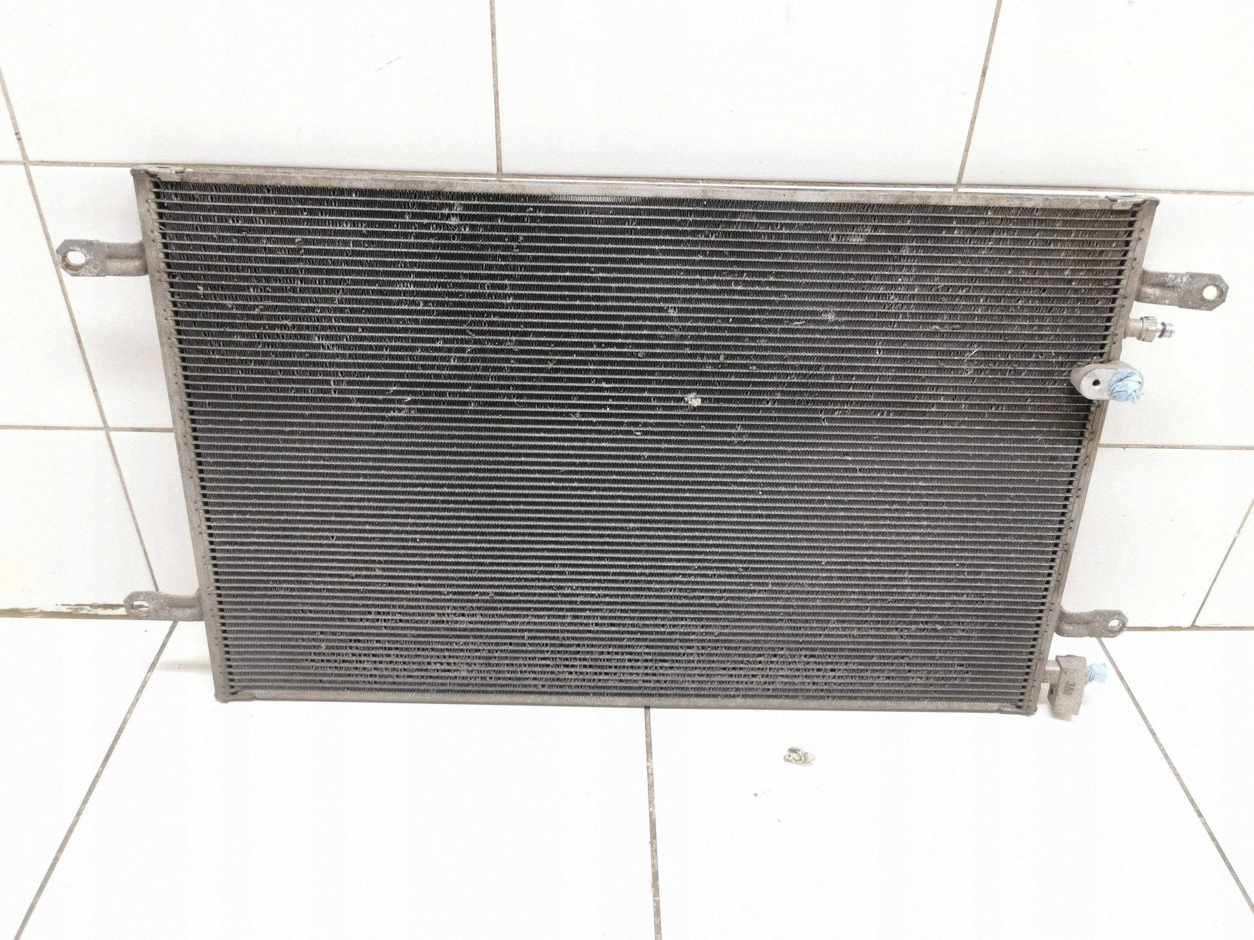 Condenseur clim. Audi A6 S6 C6 4F 4F0260401T image 2