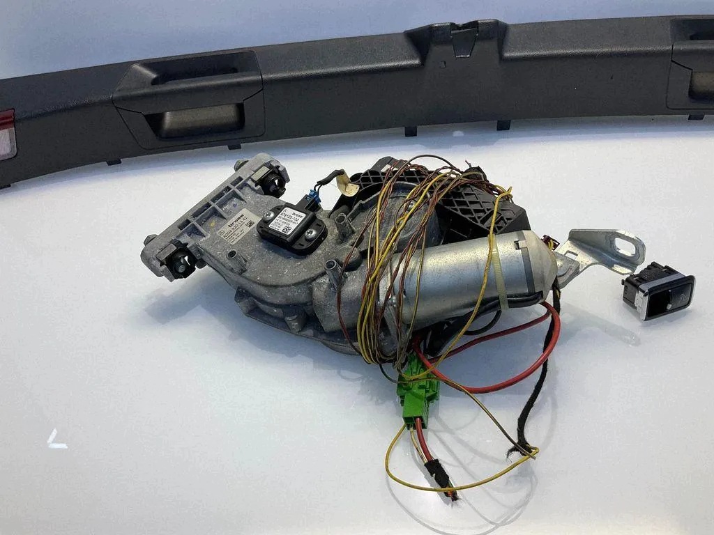 Kit hydraulique hayon Mercedes E W212 A2048201342 image 4