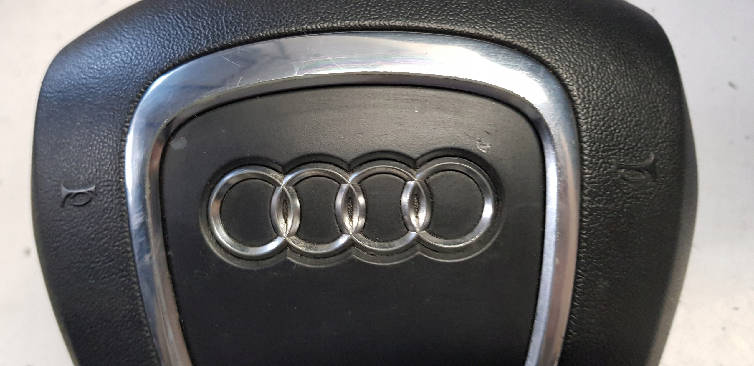 Driver Airbag Gray Audi OE 8K0880201A image 4