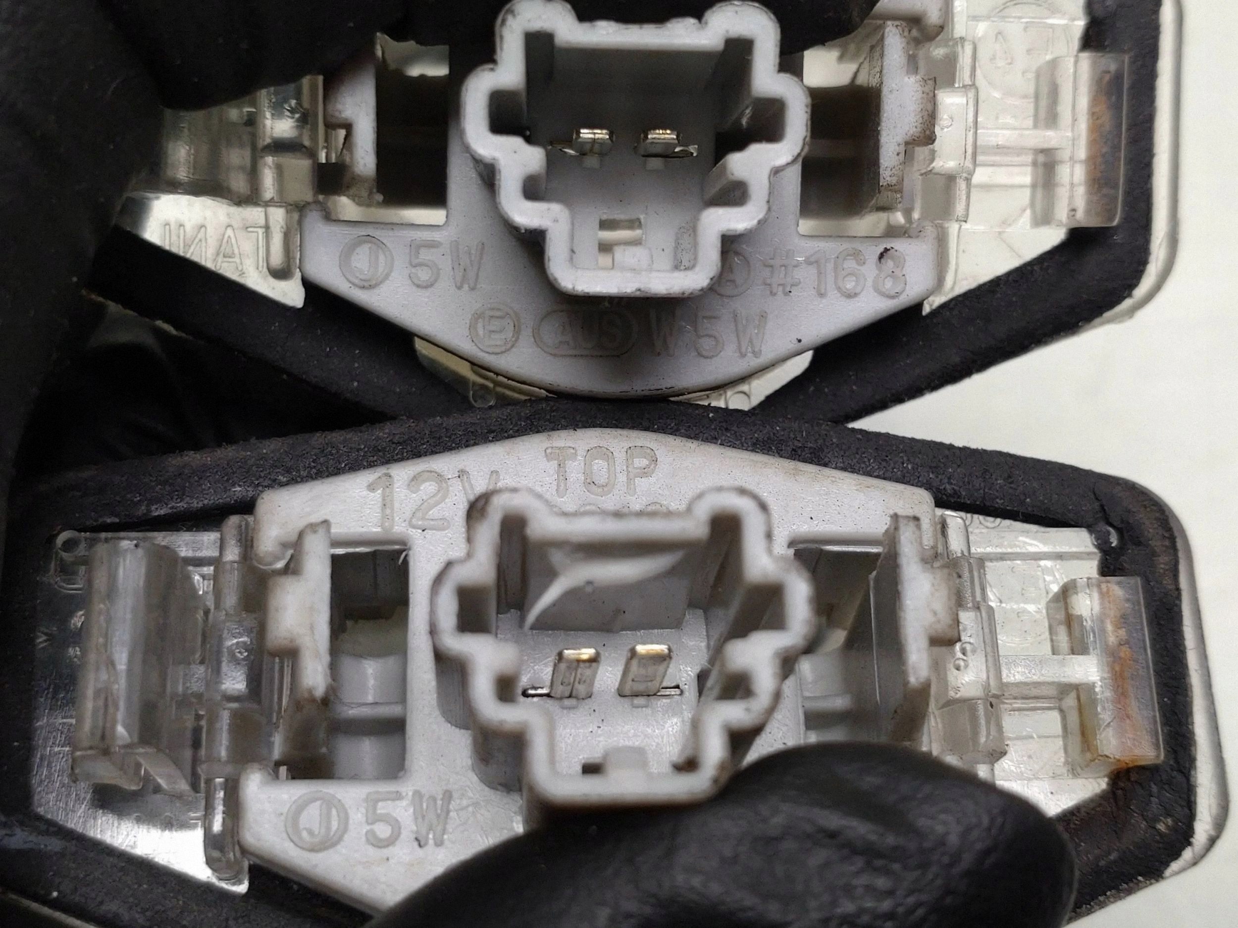 Honda CR-V II (RD) 2.2D Registration Light 2011 image 5