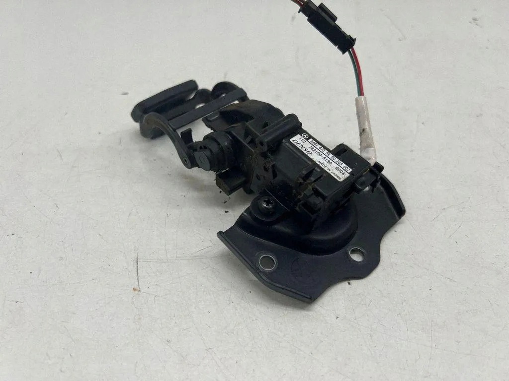 Mercedes V-Klasse W447 Fensterhebermotor A4476700900 image 2