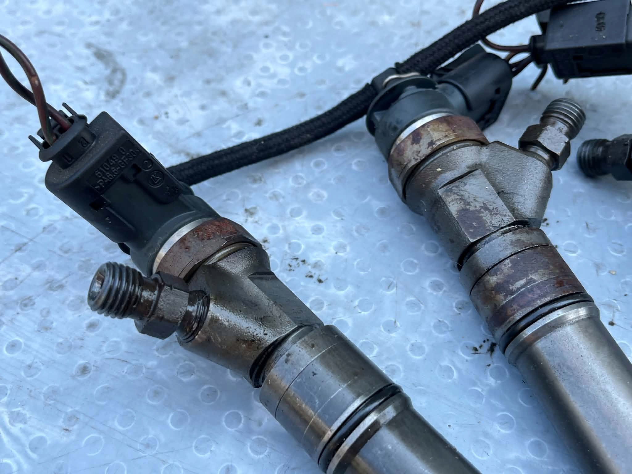 Ruiskutin BMW 3 E46 320d 2.0 D 7789661 BOSCH image 4