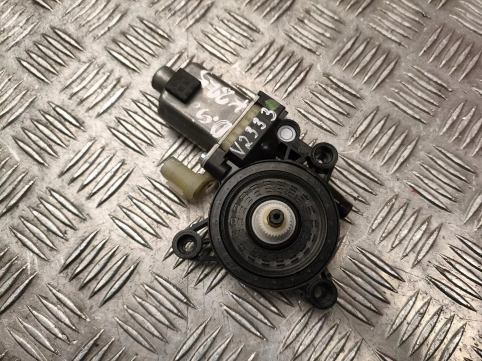 Motor Vidro Traseiro Direito Hyundai Kona 83460BE100 image 2