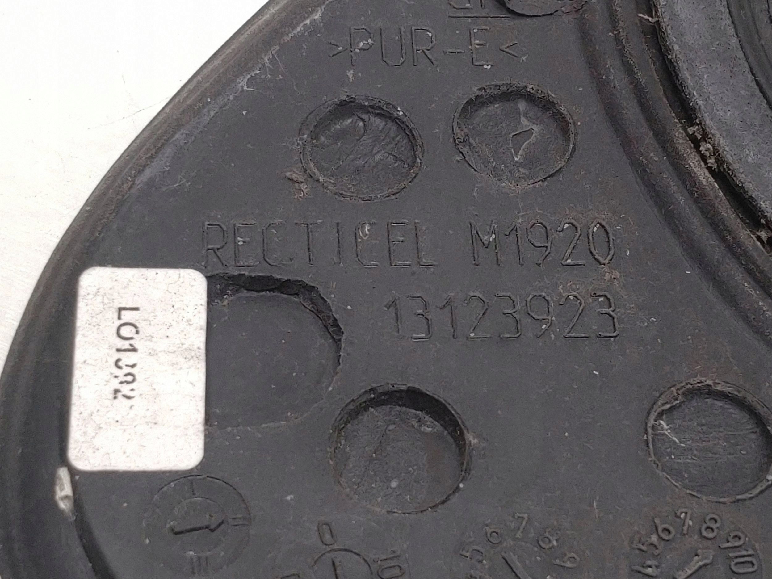 Opel OE 13123923 Used Triangle Window image 4