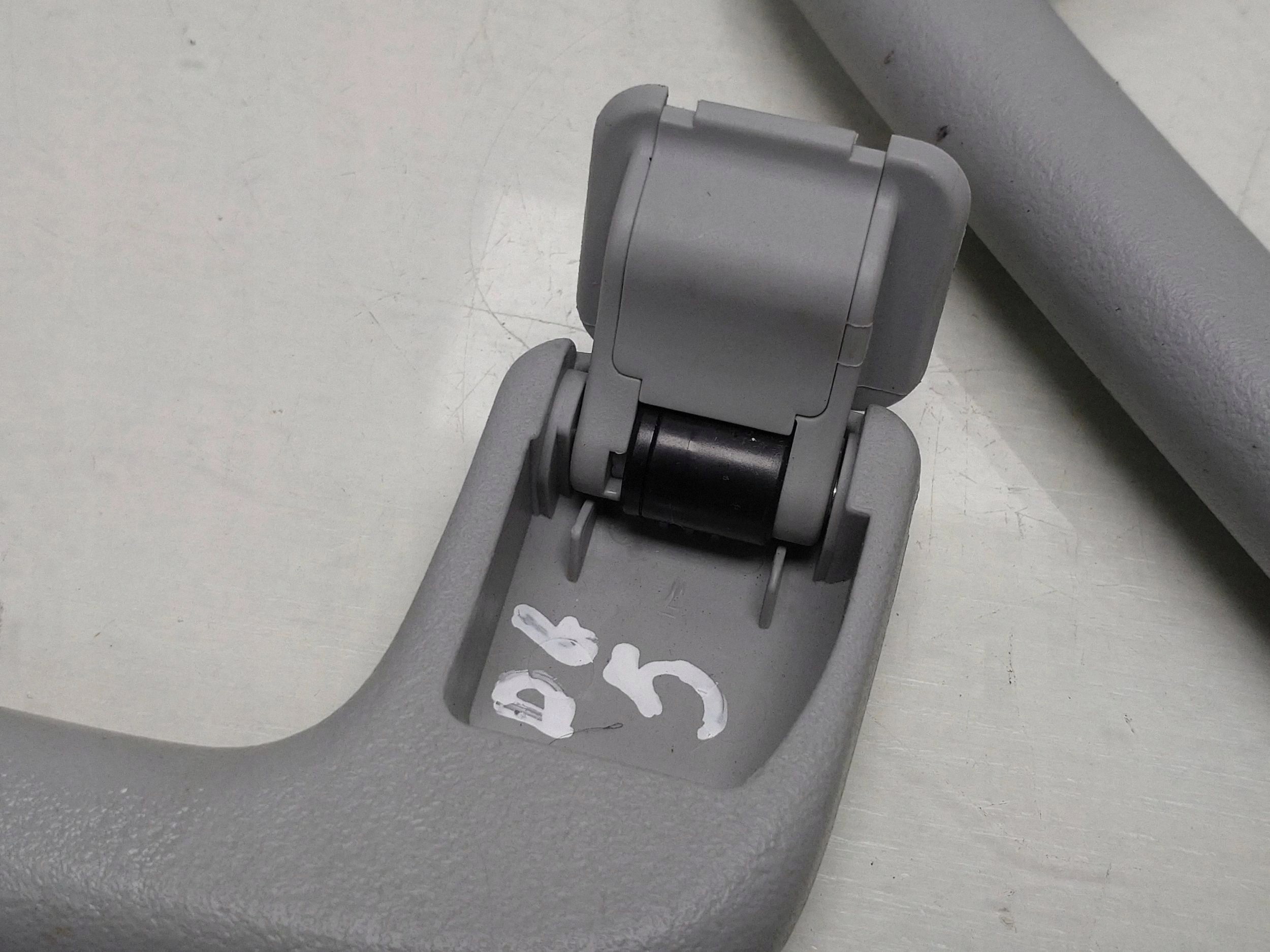 Mitsubishi ASX 2011 Dachgriff-Set OEM FRC105887 image 4