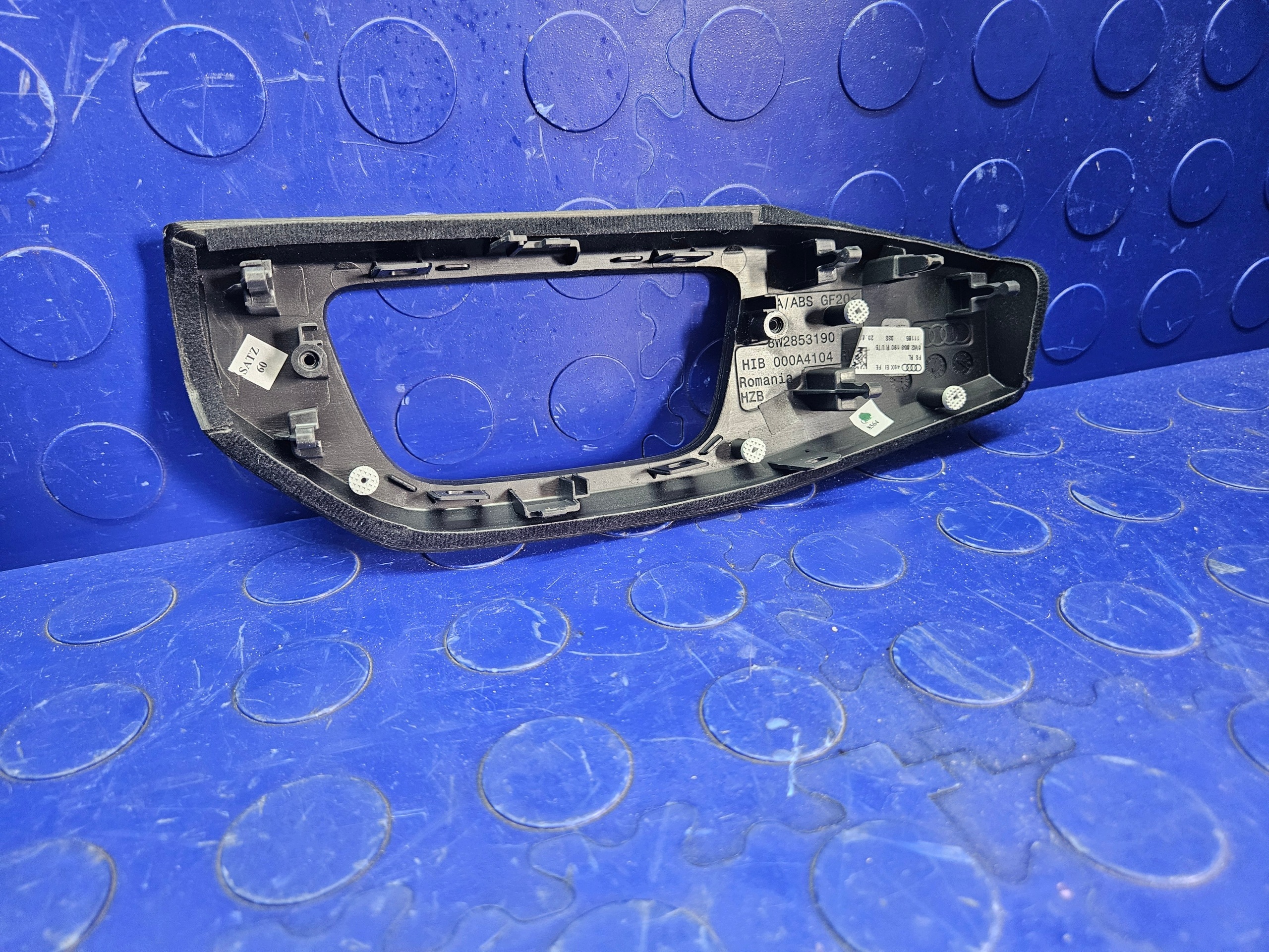 Zierleiste Armaturenbrett Audi A5 F5 A4 B9 OEM 8W2853190R image 8