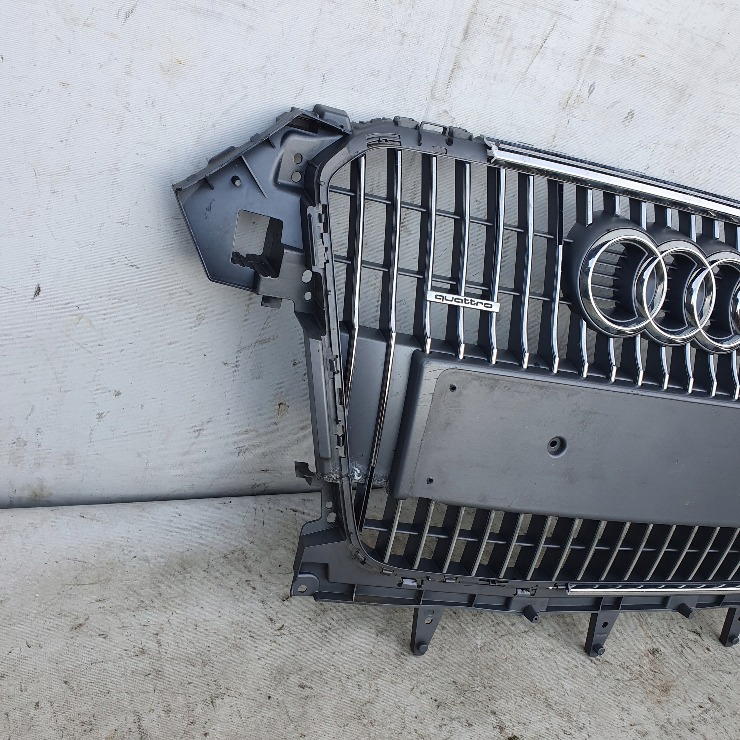 Calandre Audi A4 B8 Lift Allroad 8K0853651L image 4