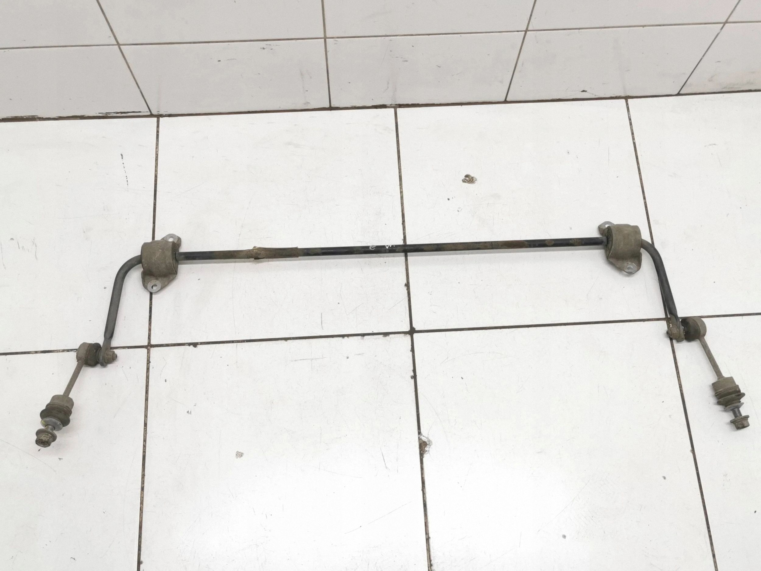 BMW 5 E60 E61 Stabilisator achter (OEM 6770339) image 2
