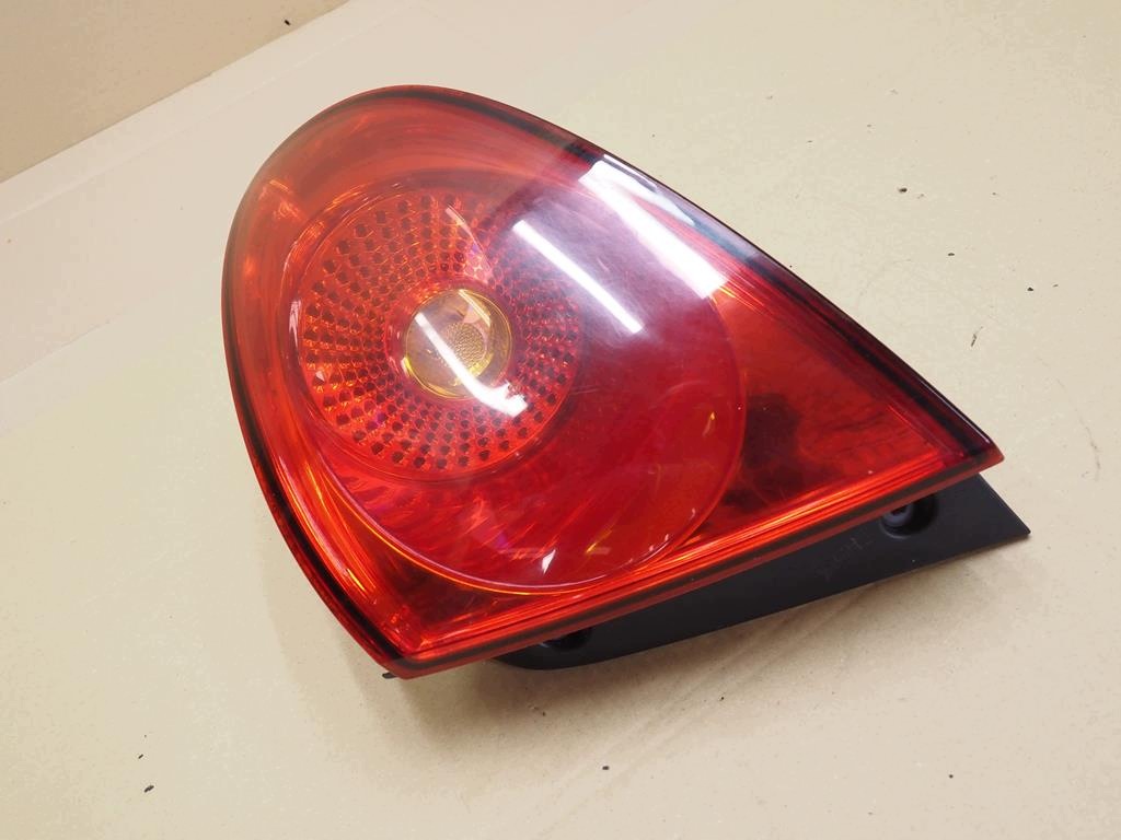 Luz trasera derecha Seat Toledo III image 4