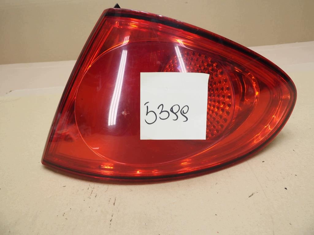 Luz trasera derecha Seat Toledo III image 9