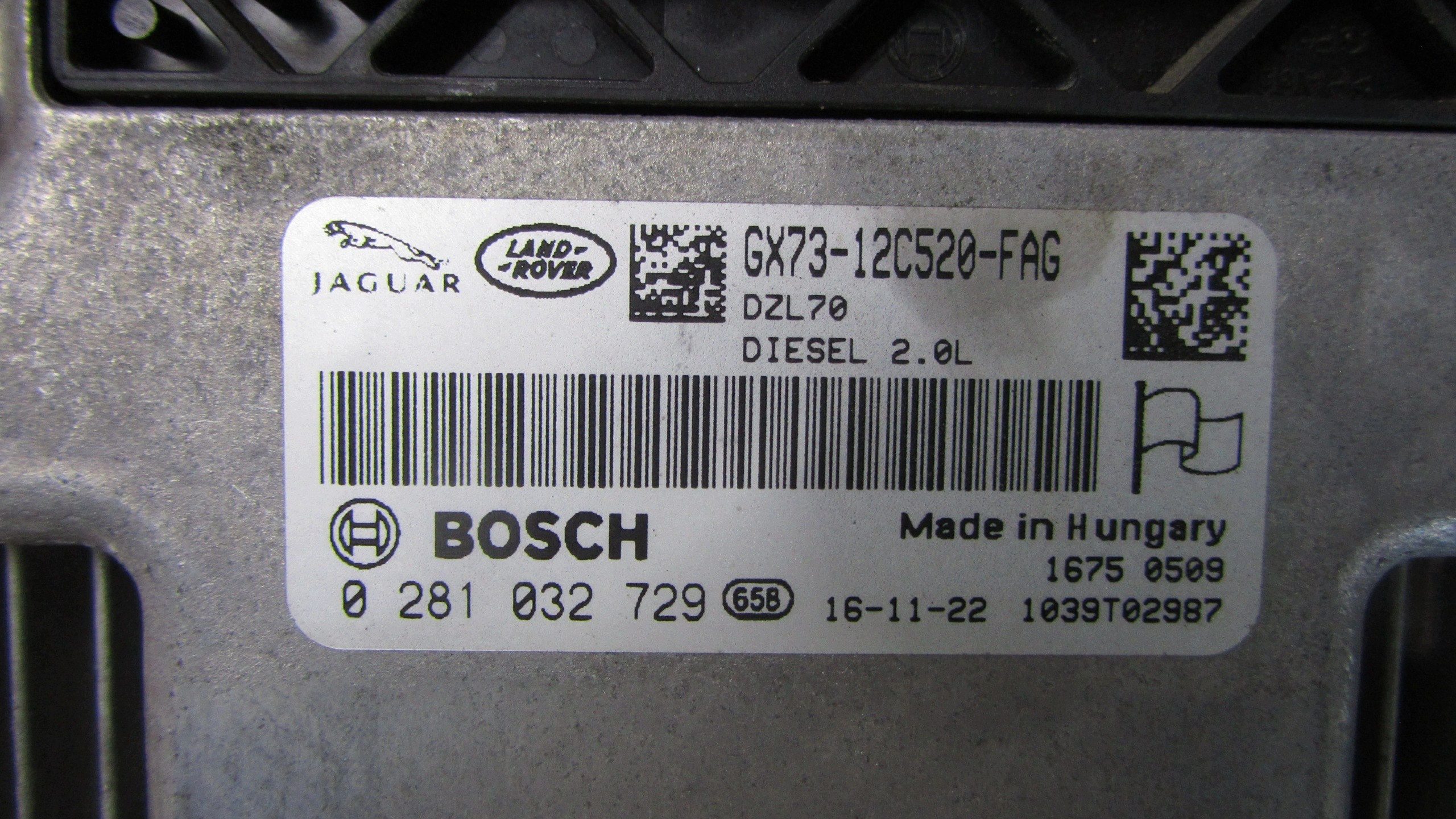 Engine Control Unit Jaguar XE 2.0D 0281032729 image 4