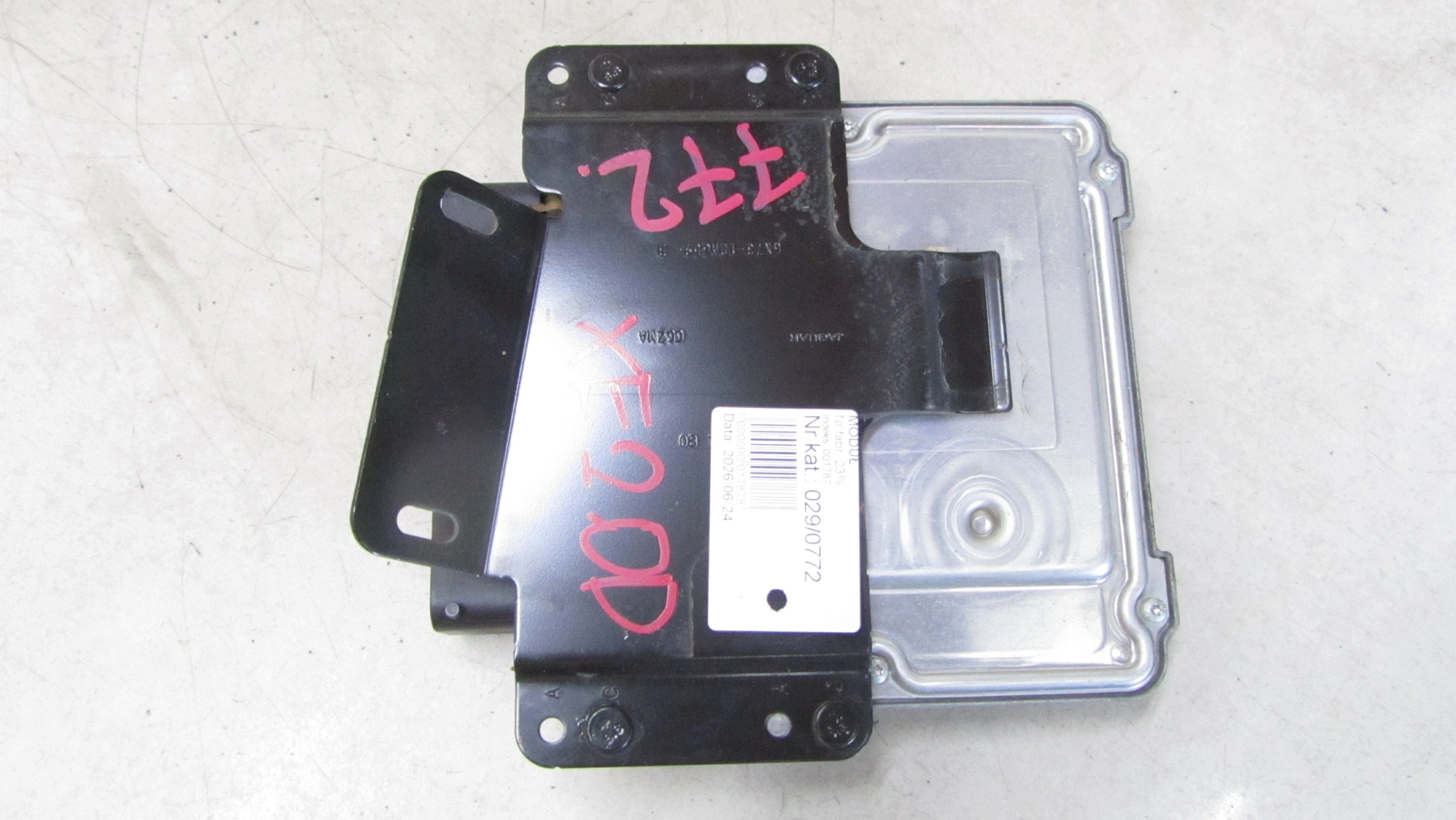 Engine Control Unit Jaguar XE 2.0D 0281032729 image 5