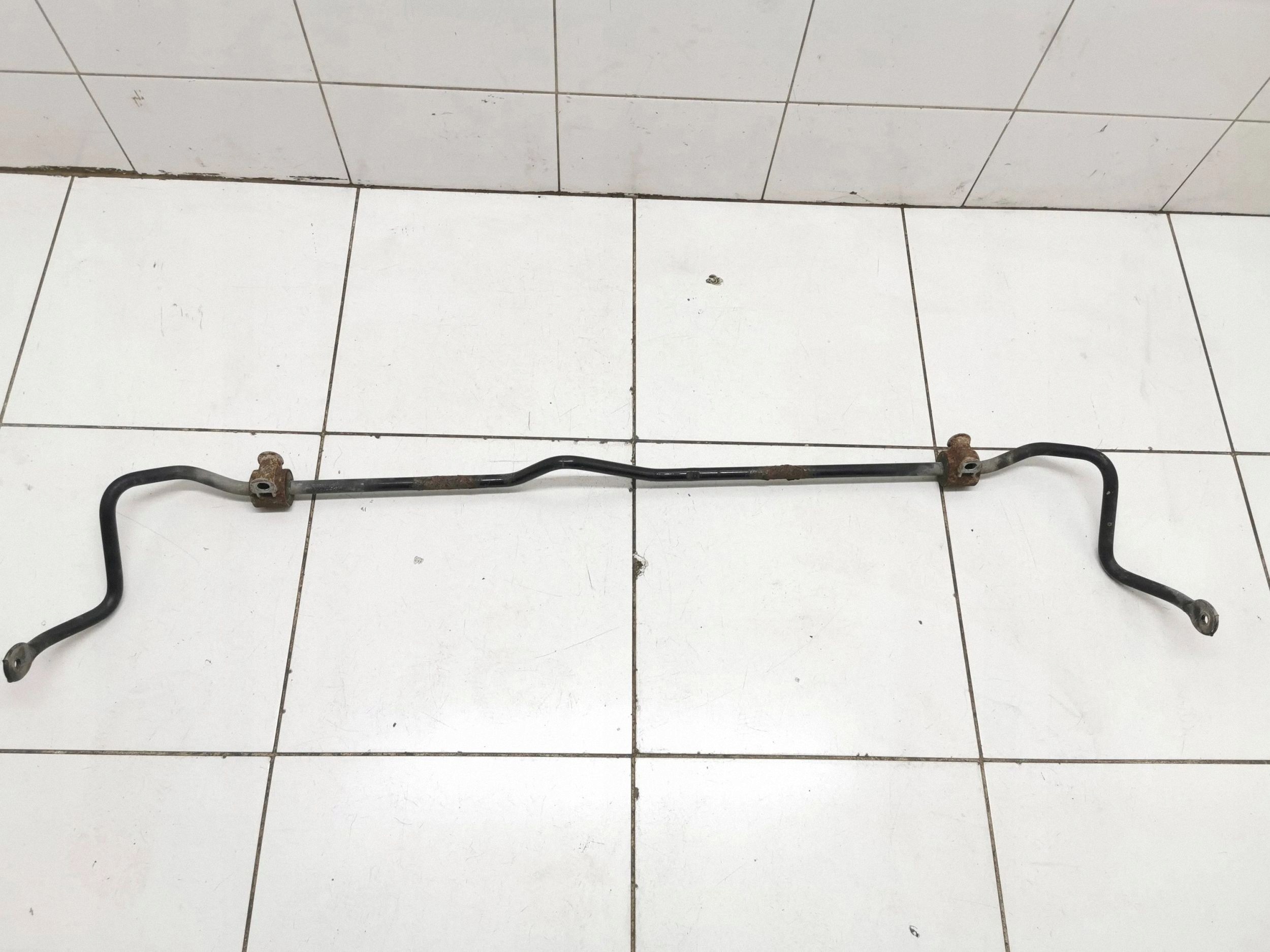 2004 Mercedes-Benz E W211 Rear Stabilizer Bar OEM FRC107334
