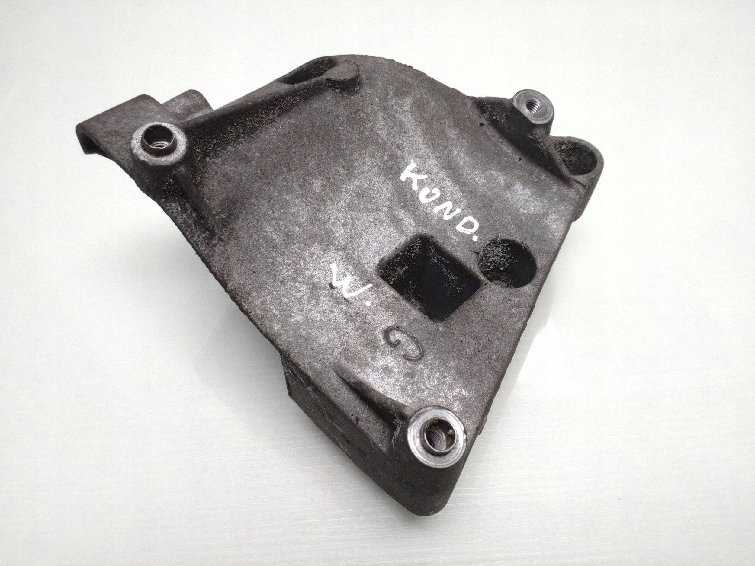 Support compresseur clim BMW 3 E46 1432237 image 2