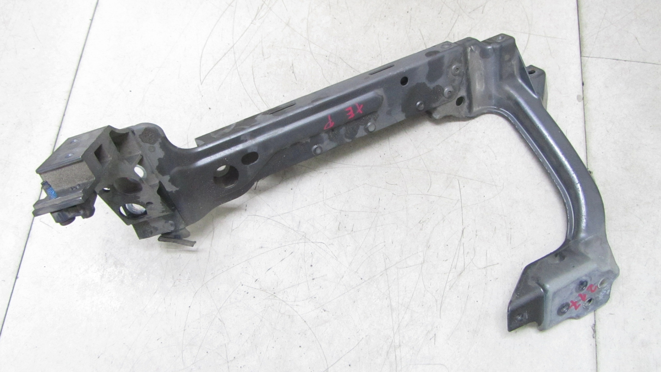 Gebrauchter Sicherheitsgurt vorne rechts Jaguar XE (X760) GX73-13N078-A image 2