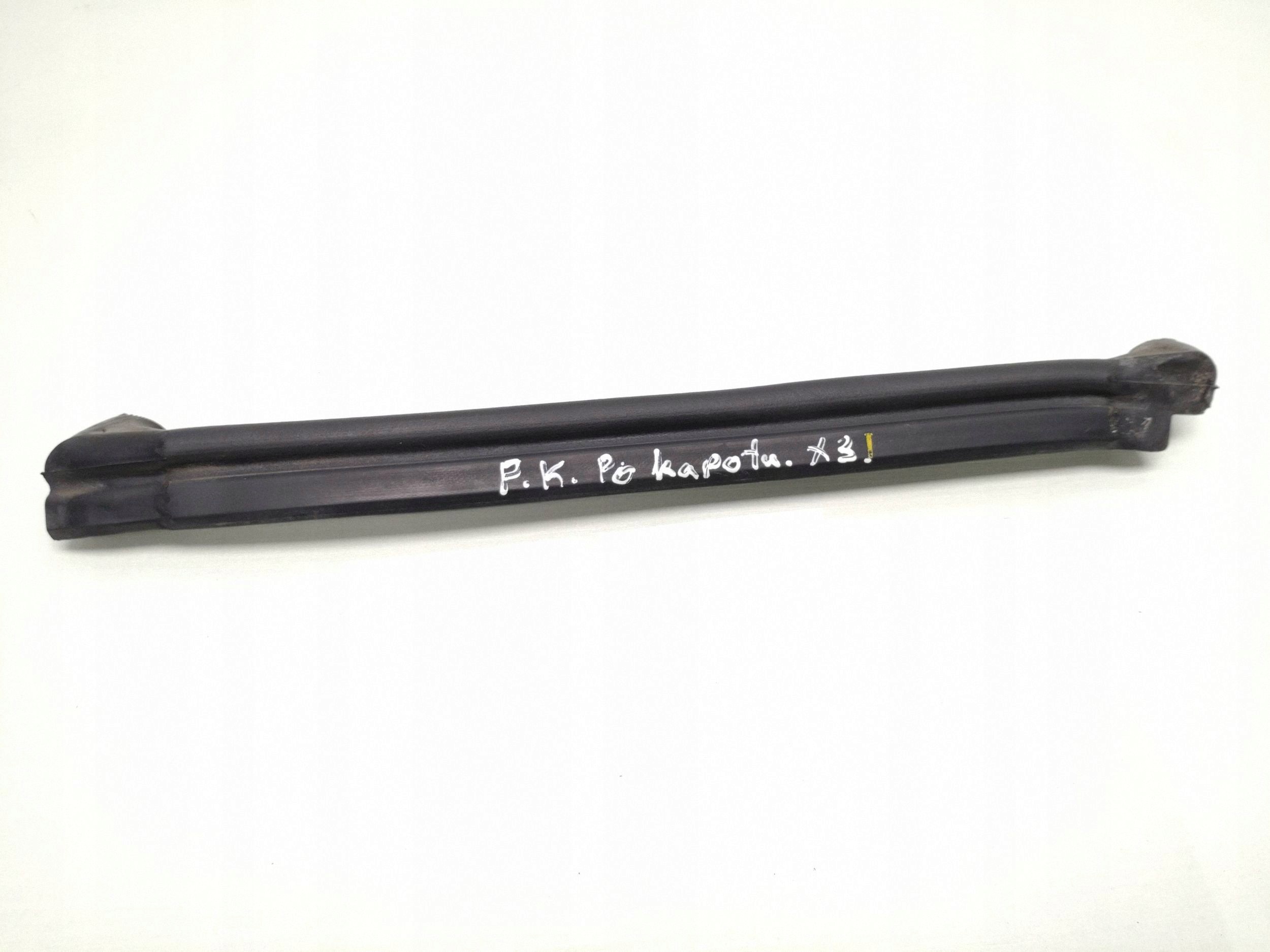 Joint capot BMW E46 droit OEM 8215894 image 2
