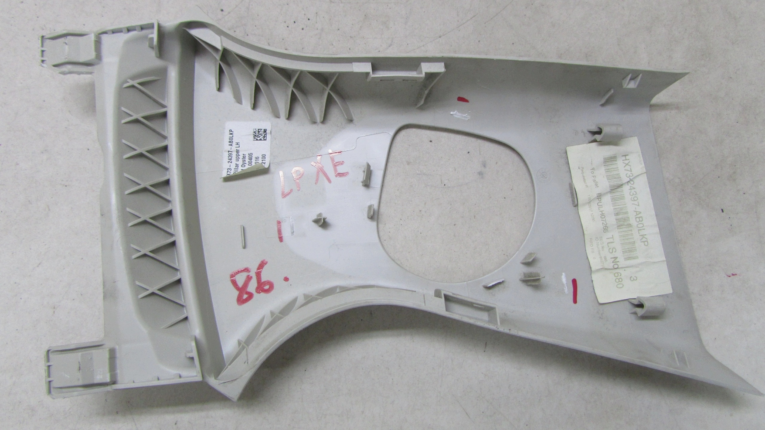 Innensäule links Jaguar XE X760 HX73-24397-AB image 4