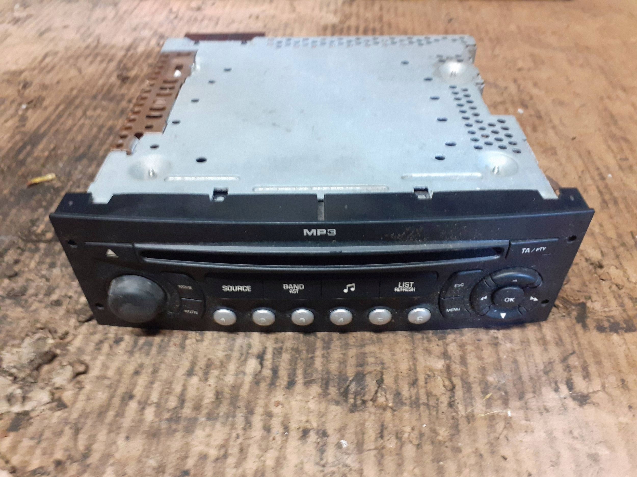 Citroen C4 Picasso 2008 Radio CD/DVD/GPS image 2