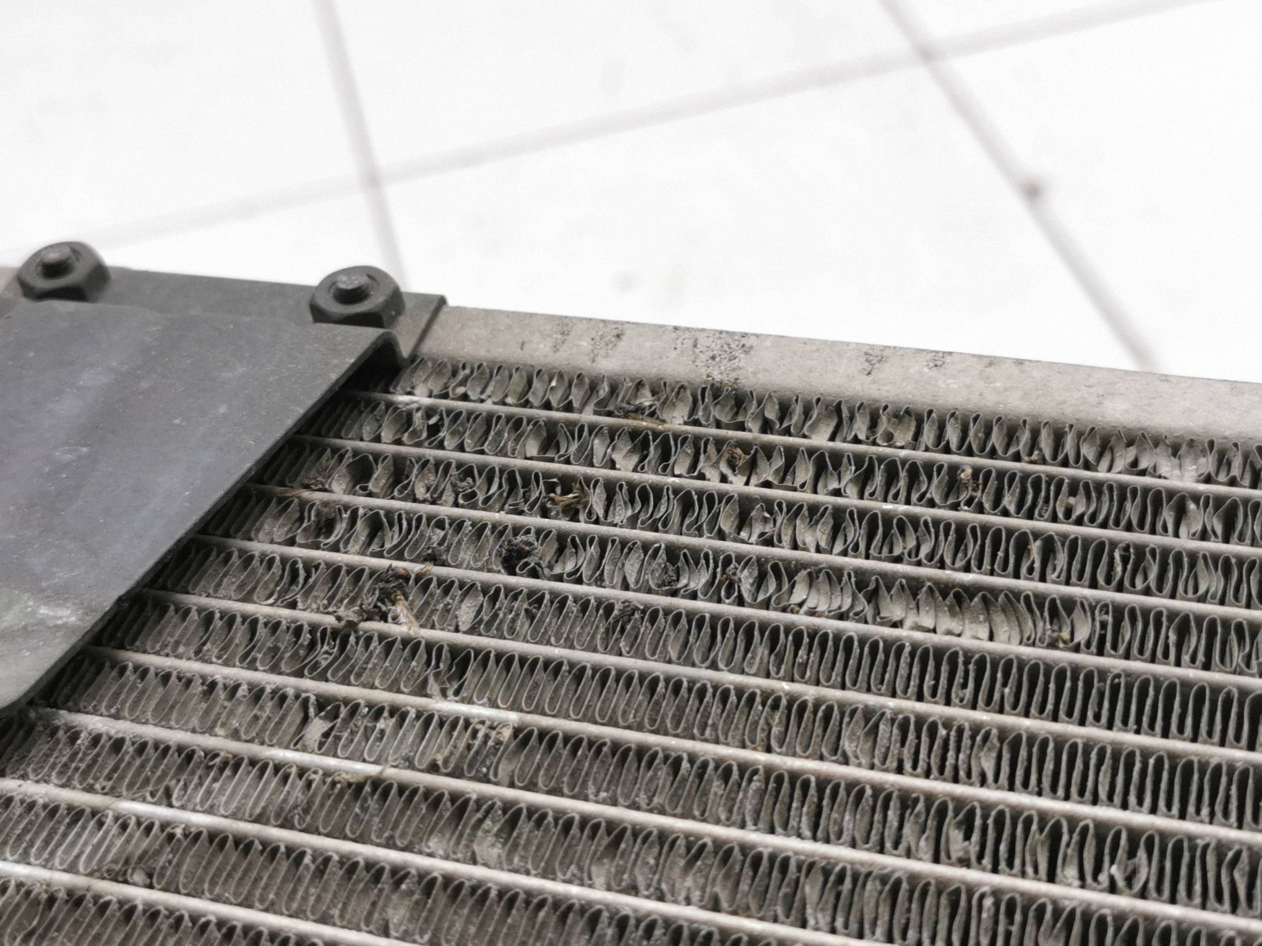 Suzuki Grand Vitara II Airco Condensor 2006 image 7