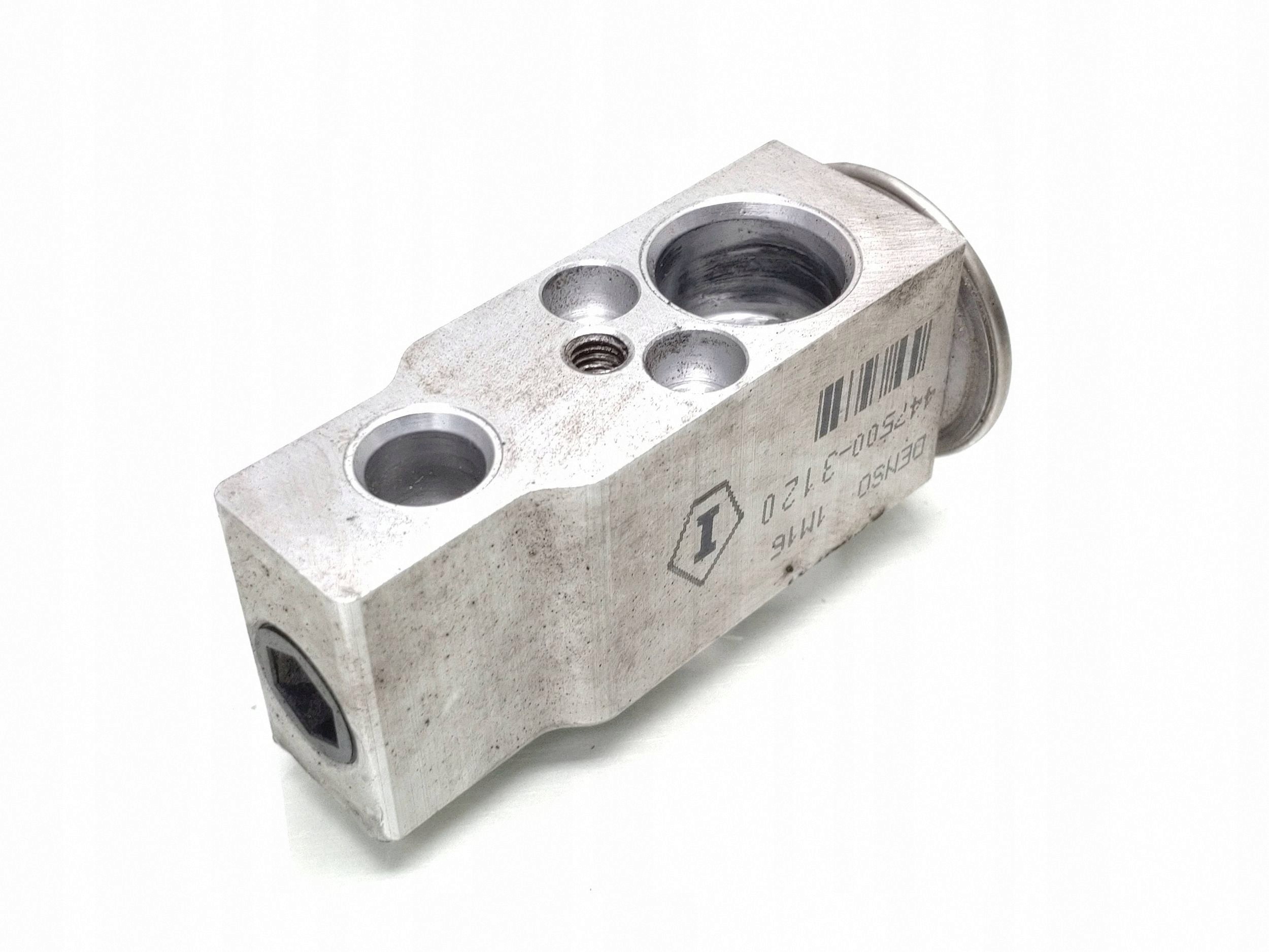 Válvula de expansión A/C Toyota IQ 08-15
