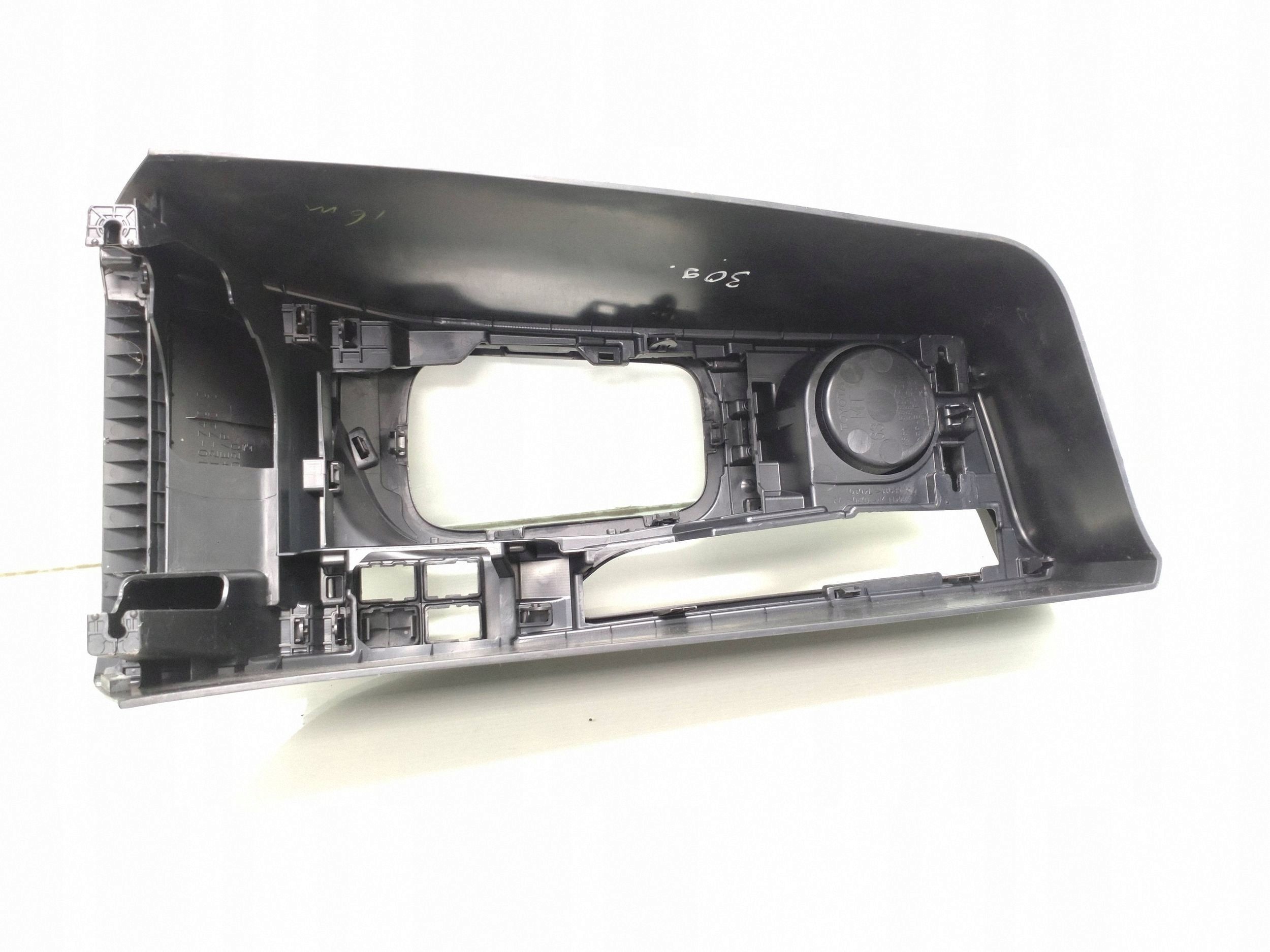 Support gobelet Toyota iQ 2010, console centrale, OEM 5880474010 image 6