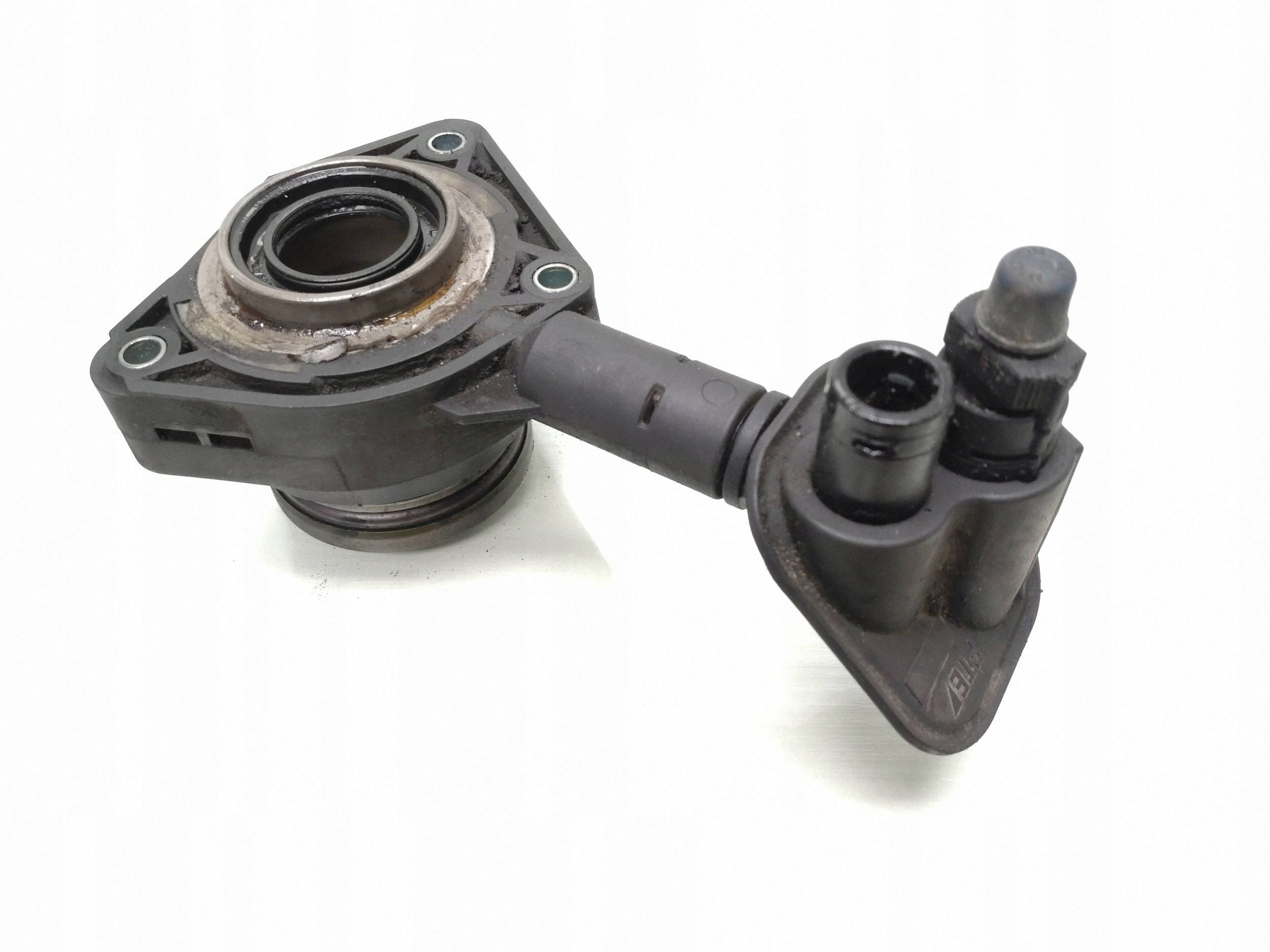 Volvo V70 2010 Hydraulinen kytkin F962a