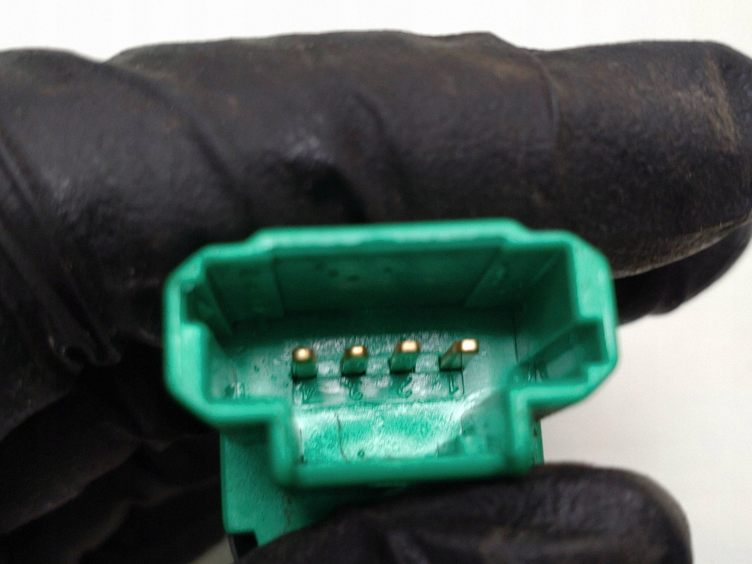 Sensor Embrague Peugeot 307 1.6 HDI Usado image 3