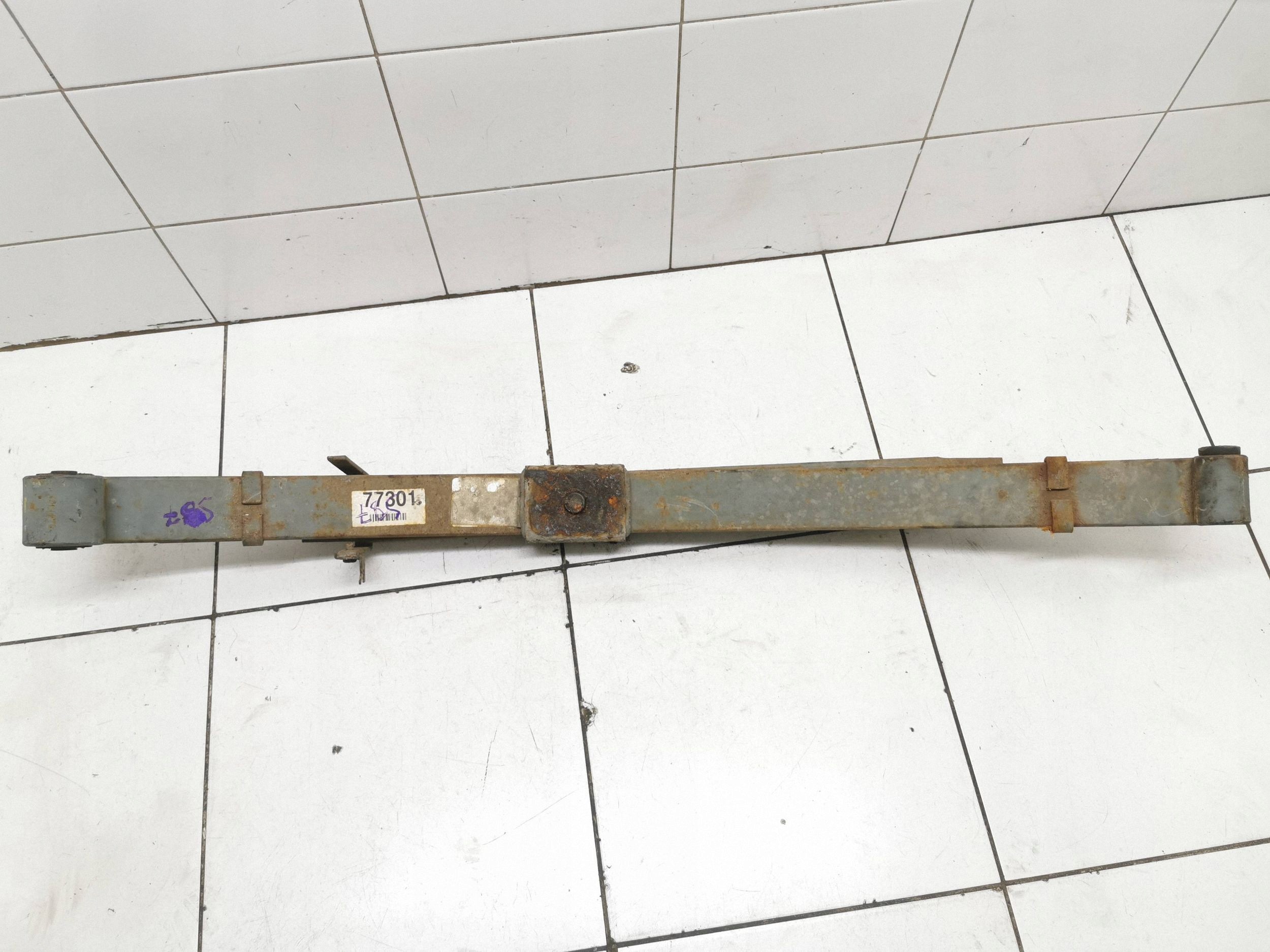 2007 Hyundai H-1 Starex Satellite Rear Spring OEM FRC110915