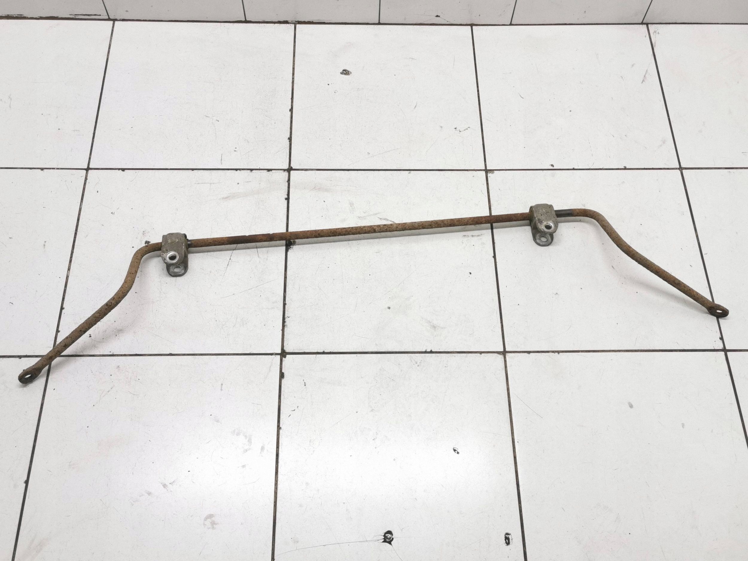 2001 Volvo XC70 Rear Stabilizer Bar OEM FRC110897
