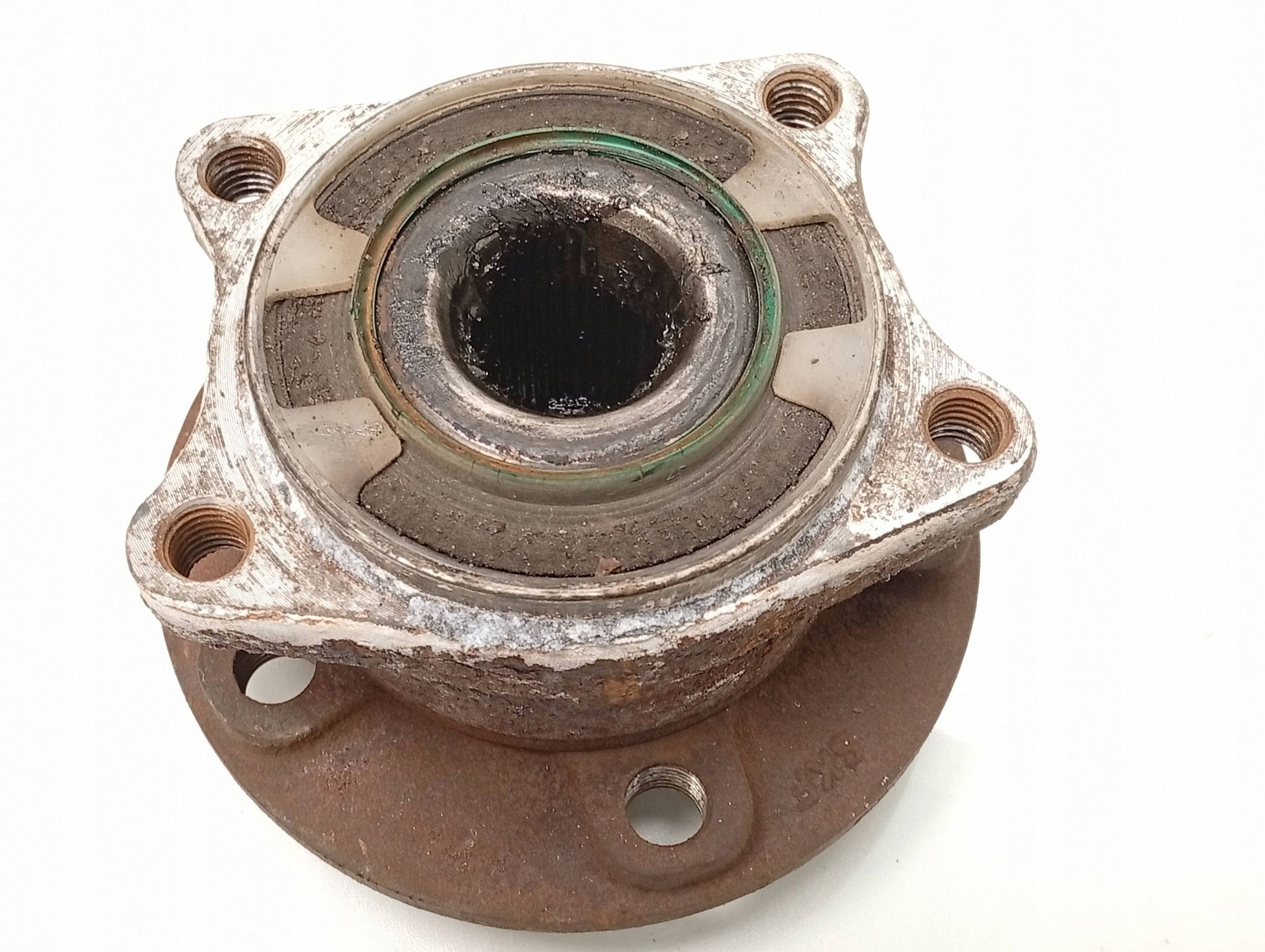 Piasta ruota posteriore Volvo XC70 2001 FRC111212