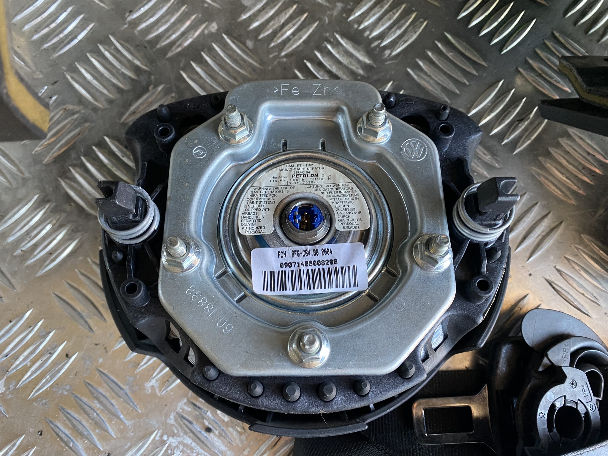 VW Touran I 03-10 Armaturenbrett Airbag Gurte Komplett 1K0711061A image 7