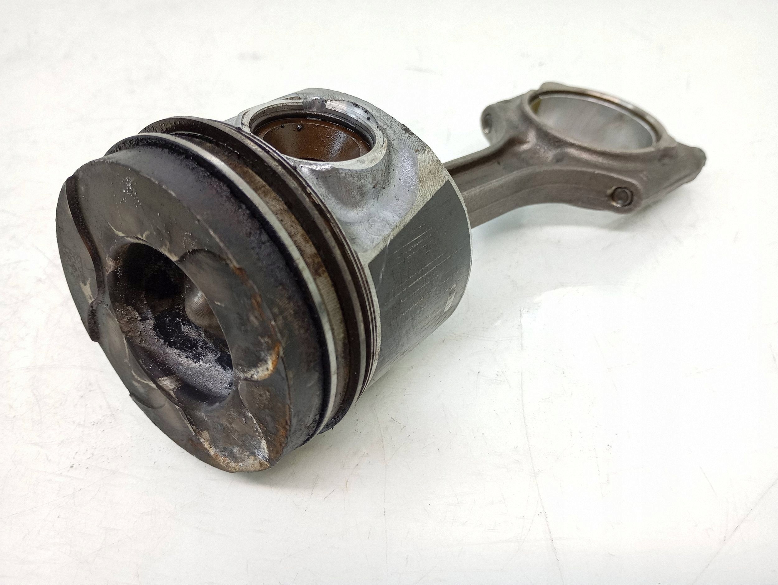 Piston avec bielle Volvo XC70 2011 174 image 2