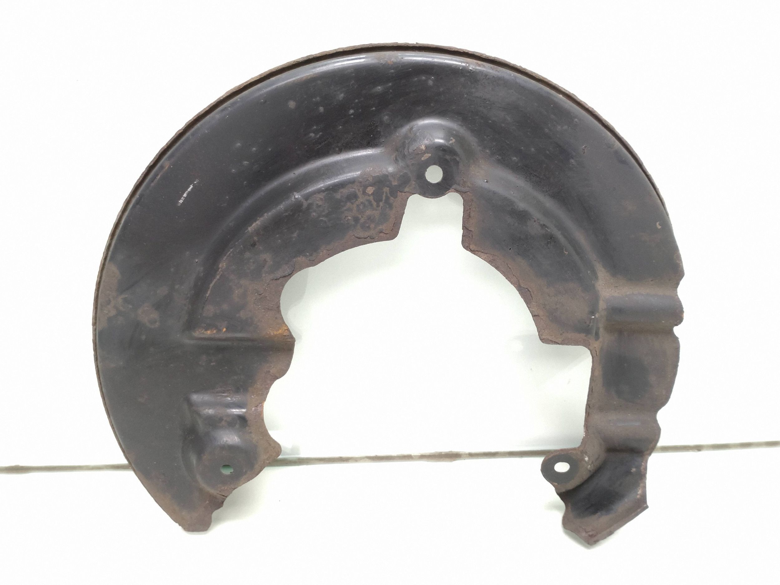 2014 Volvo V40 Front Brake Disc Shield 31317209 image 2
